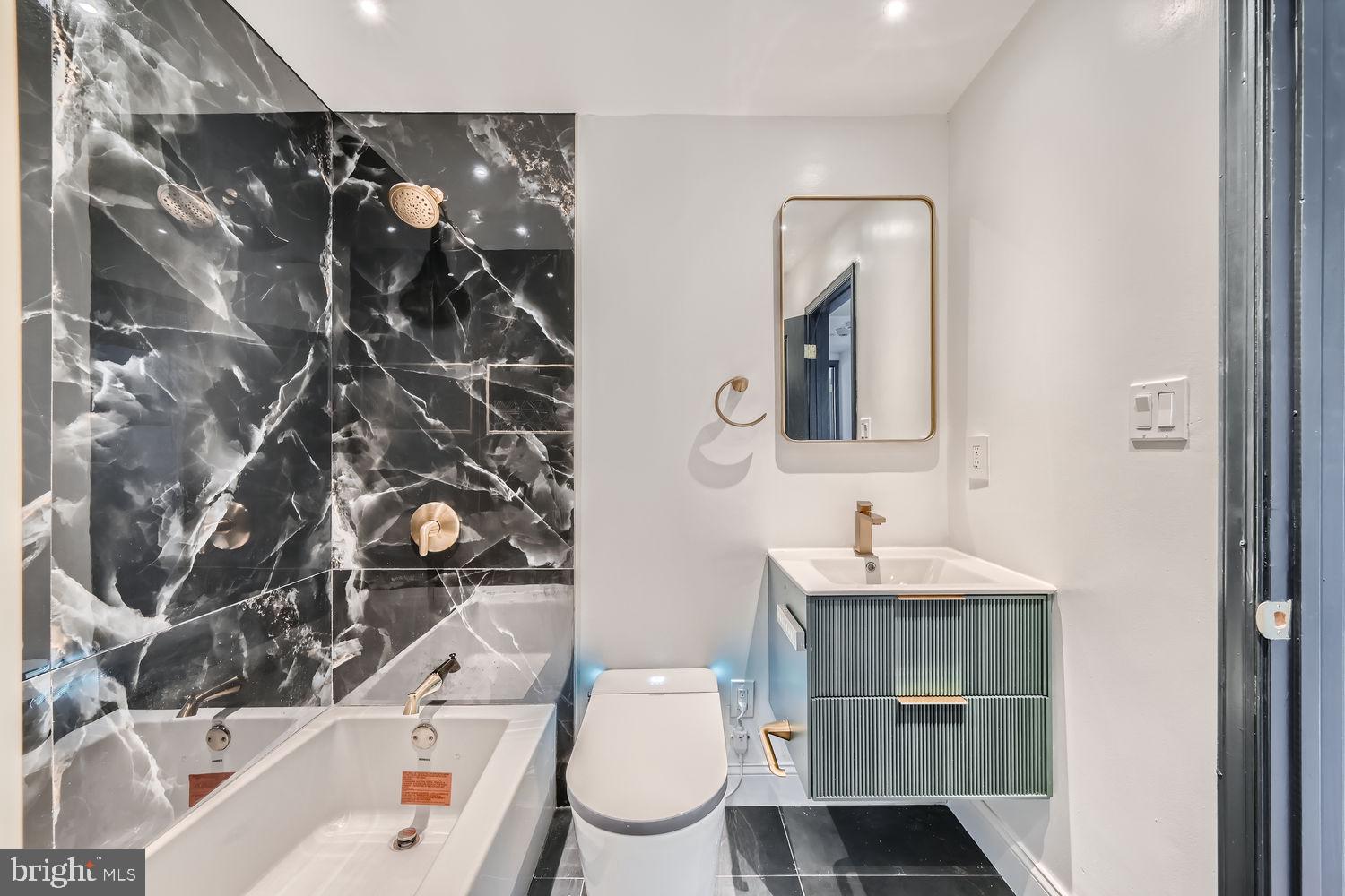 FEDERAL HILL HISTORIC DISTRICT - Residential Lease