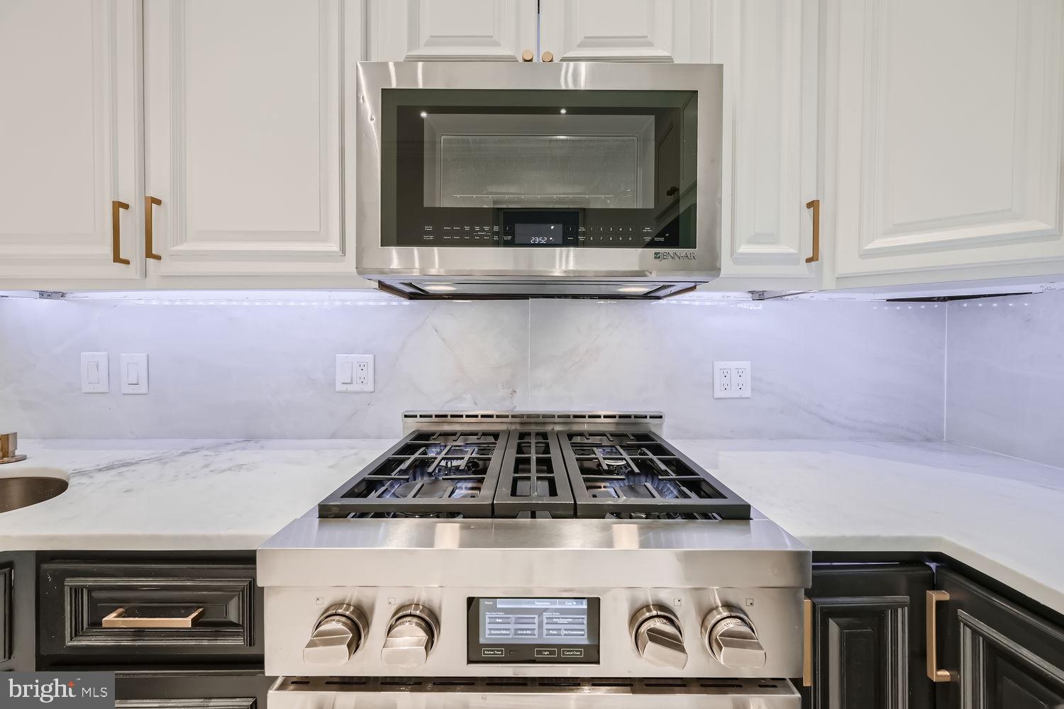 FEDERAL HILL HISTORIC DISTRICT - Residential Lease