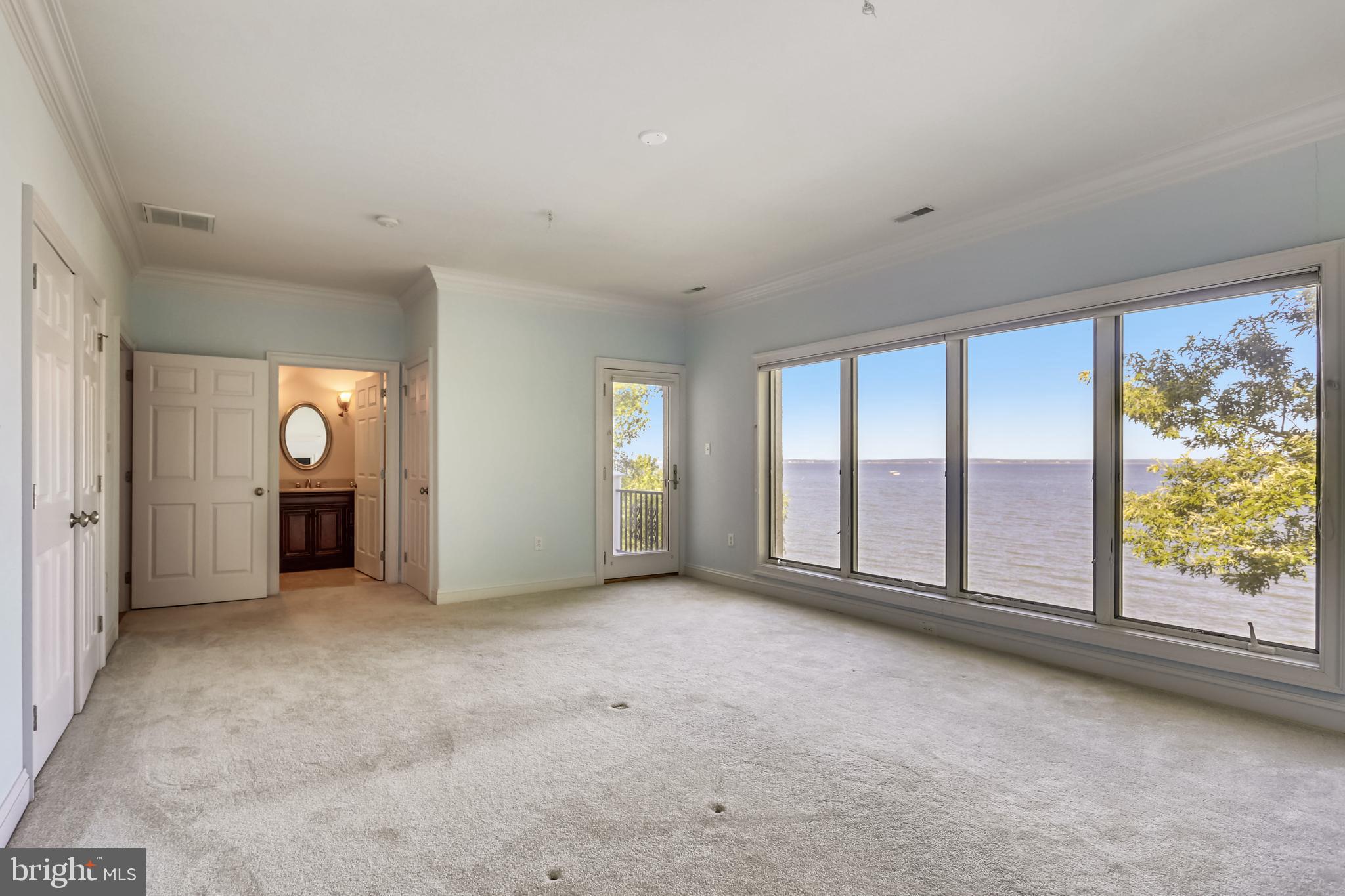 SWAN POINT - Residential