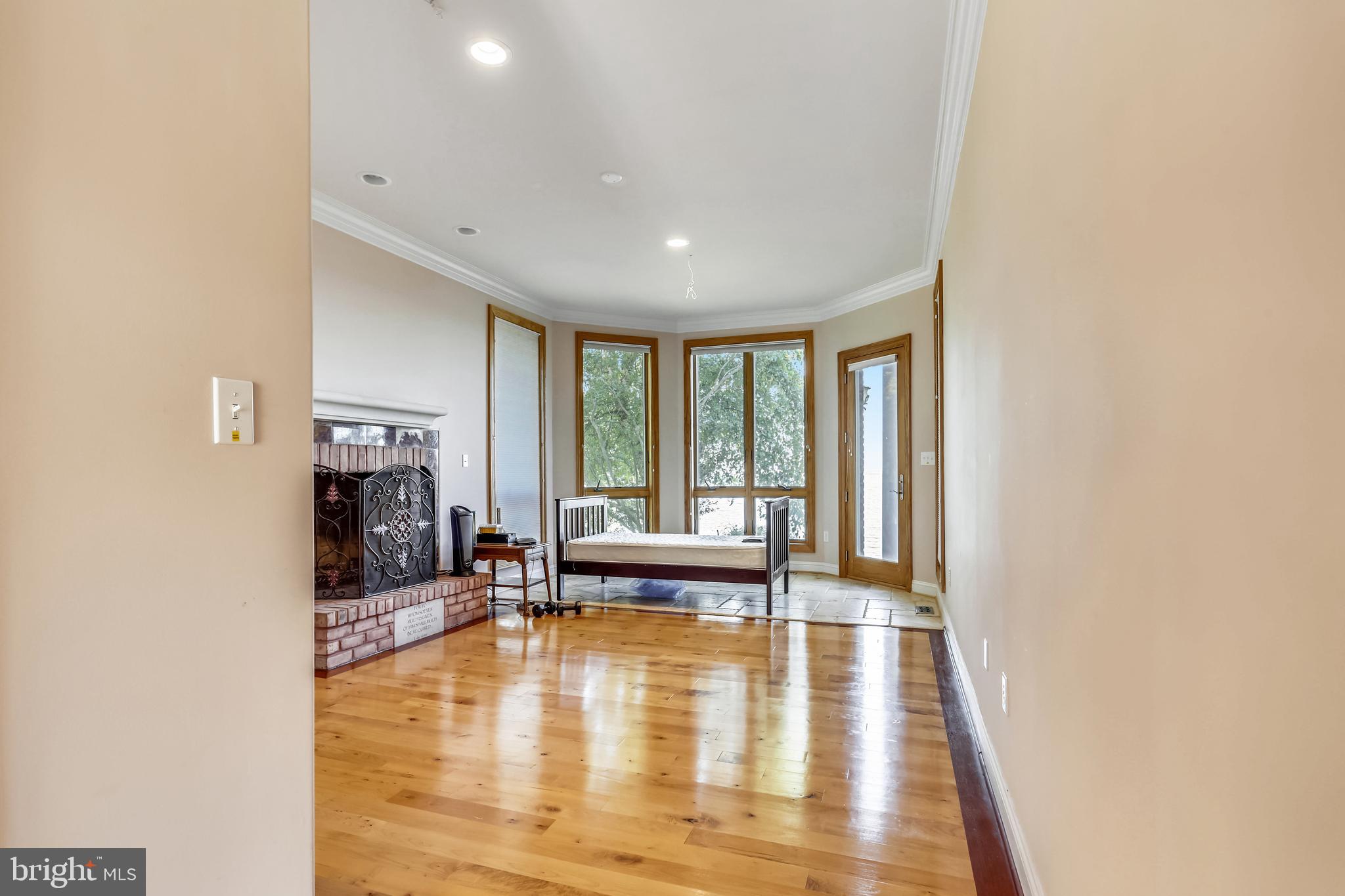 SWAN POINT - Residential