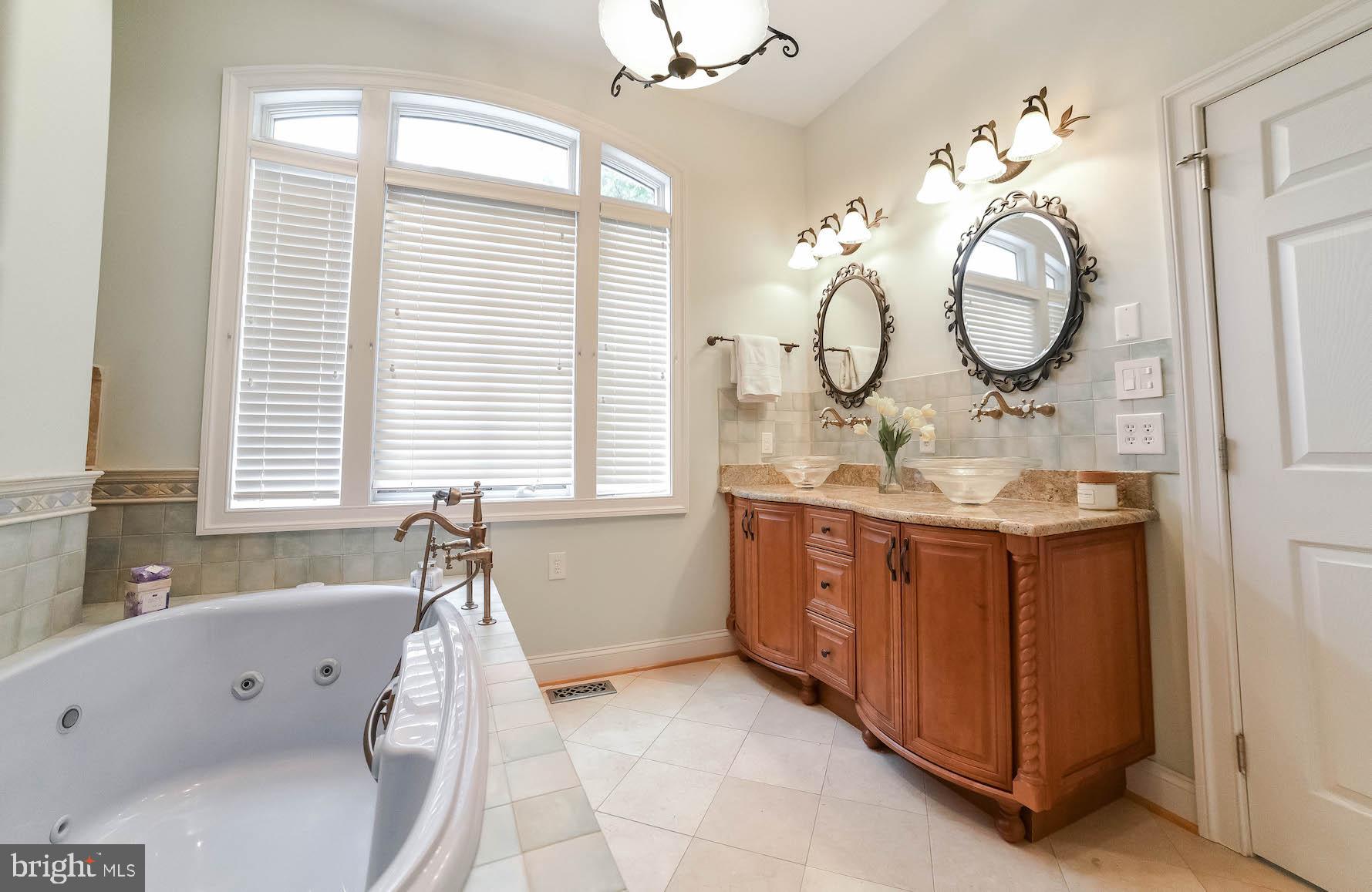 SWAN POINT - Residential