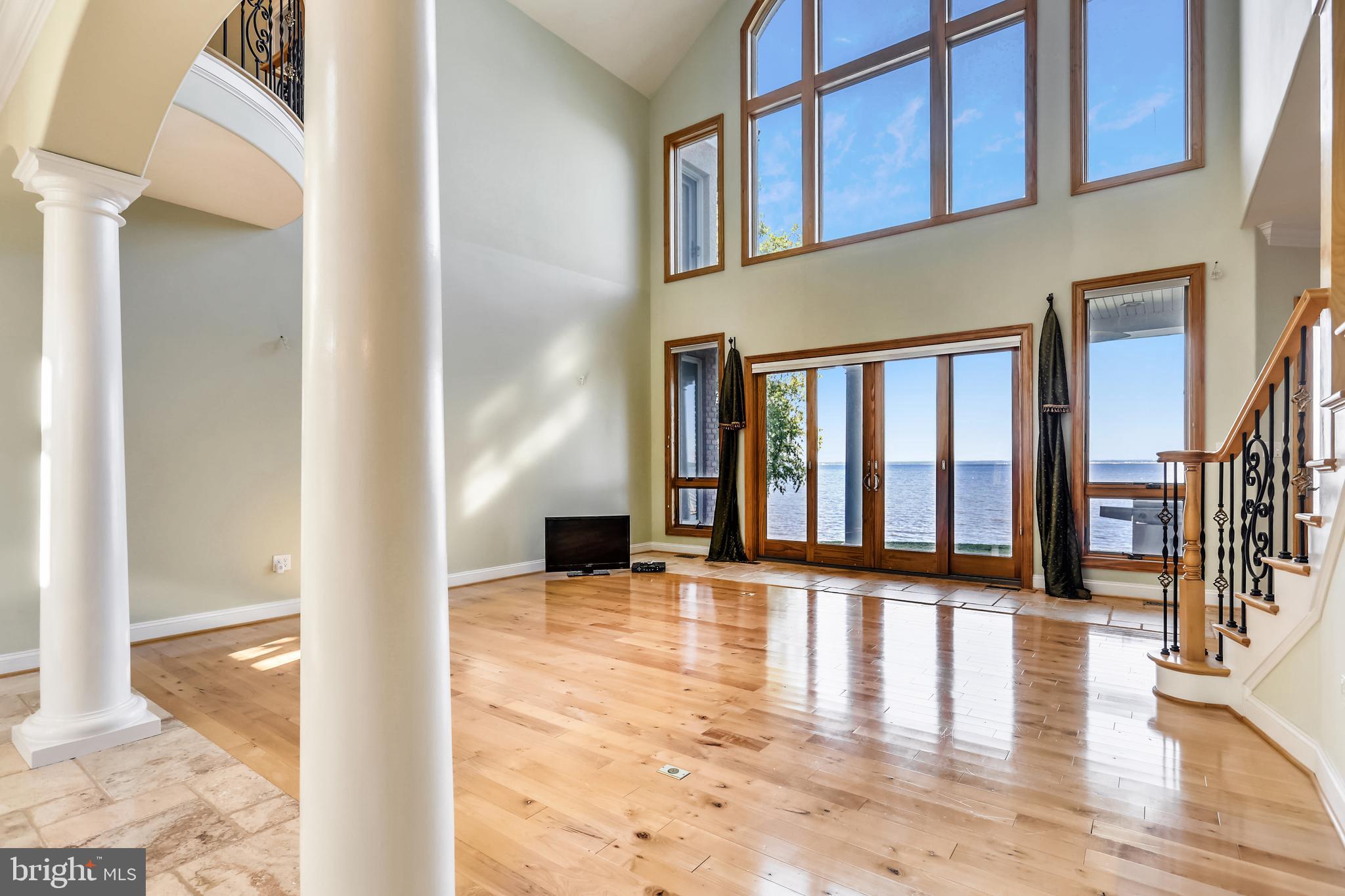 SWAN POINT - Residential