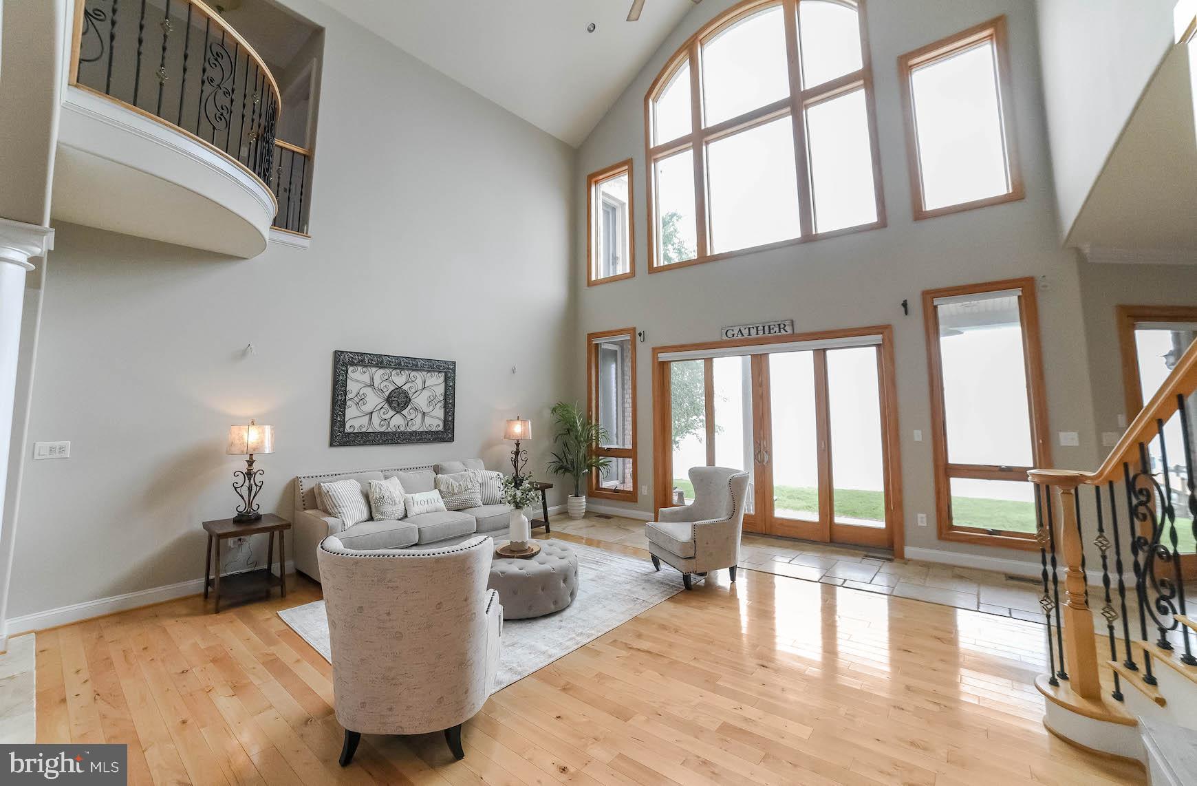 SWAN POINT - Residential