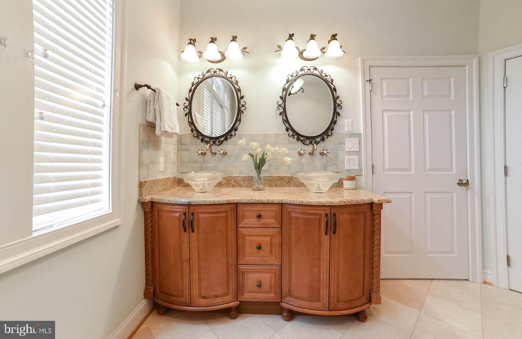 SWAN POINT - Residential