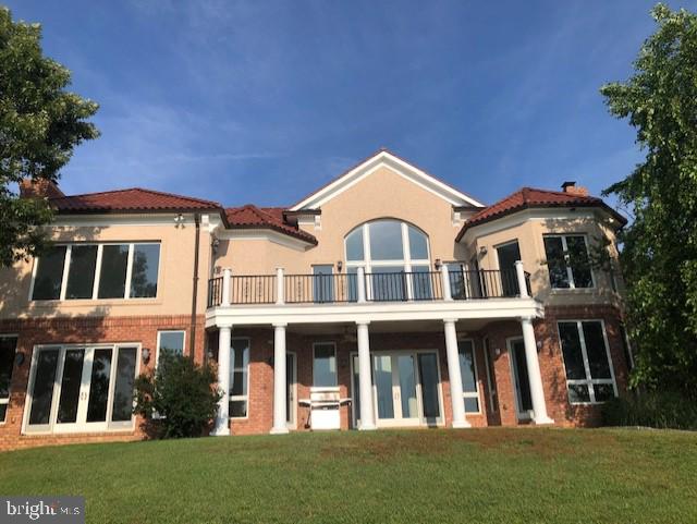 SWAN POINT - Residential