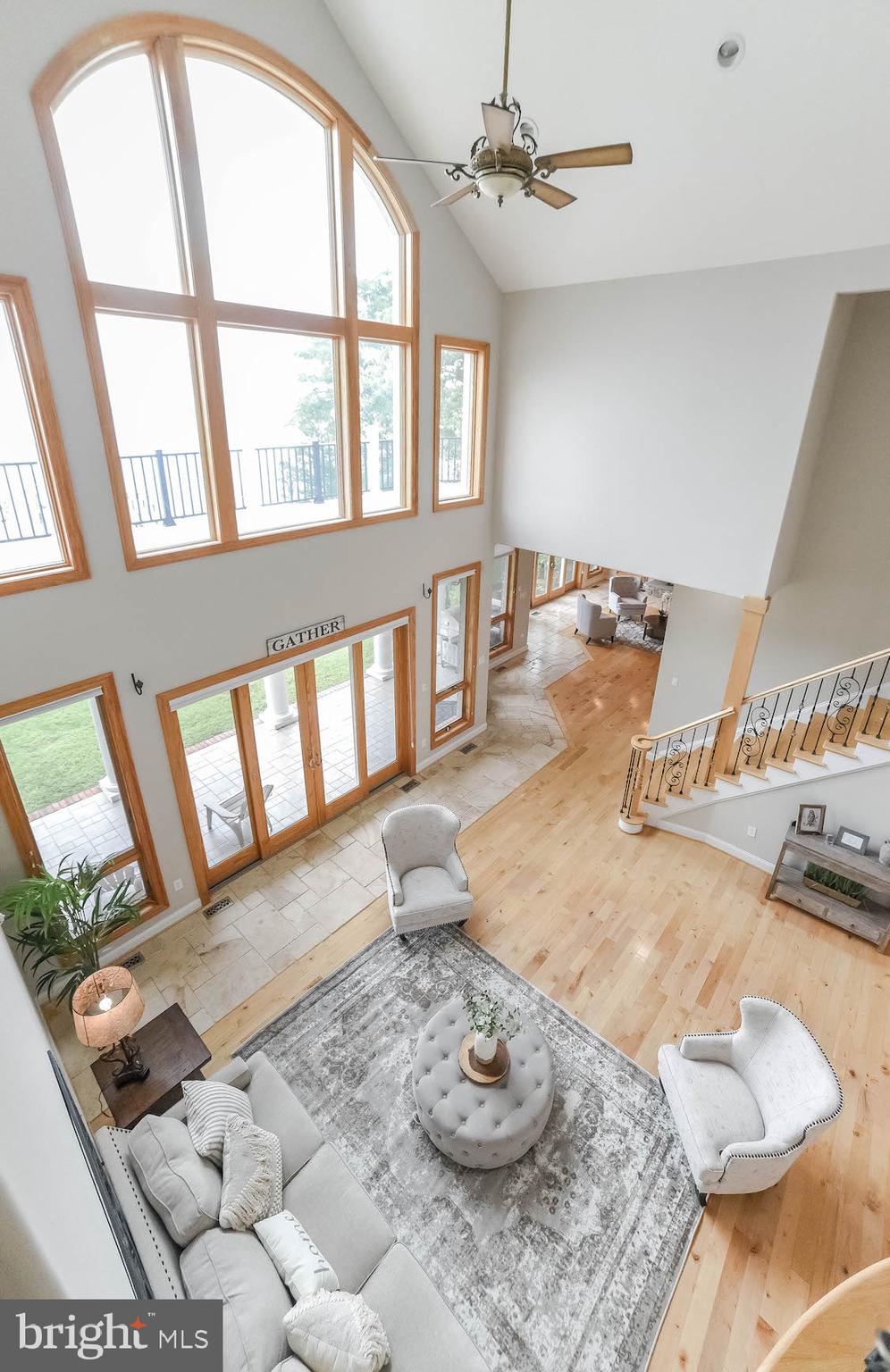 SWAN POINT - Residential