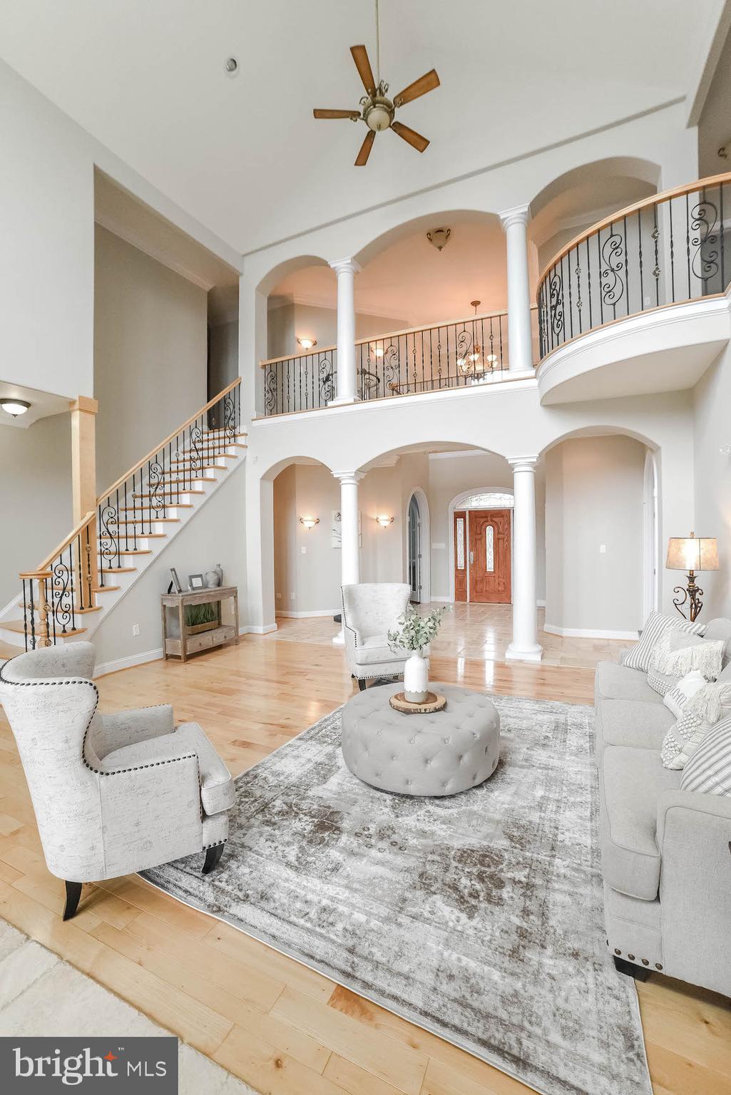 SWAN POINT - Residential