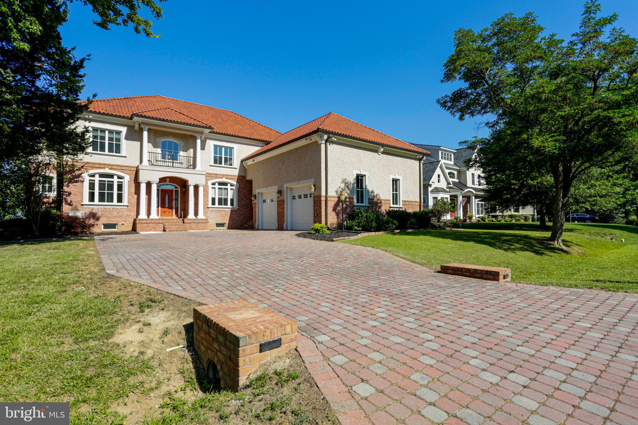 SWAN POINT - Residential