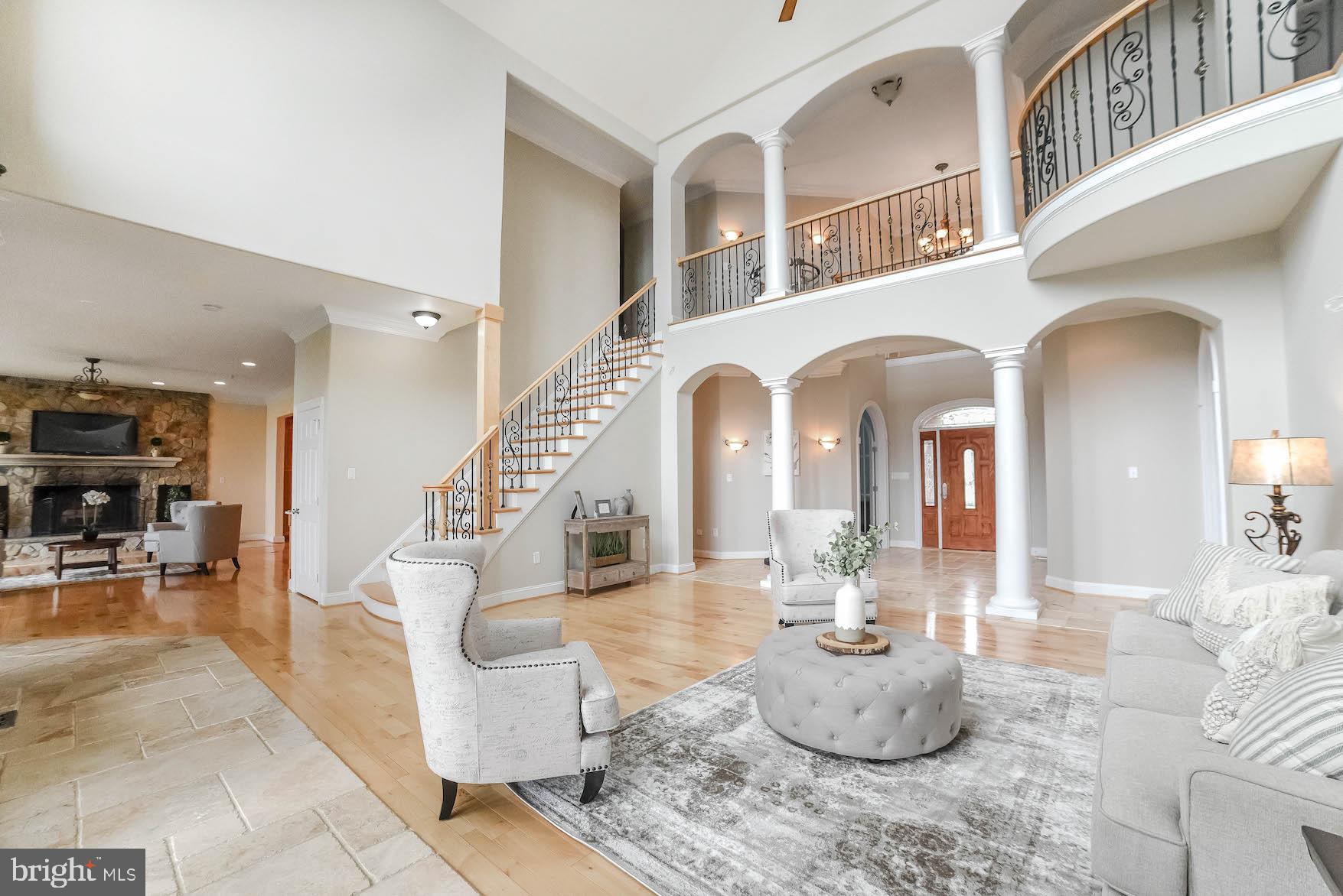 SWAN POINT - Residential