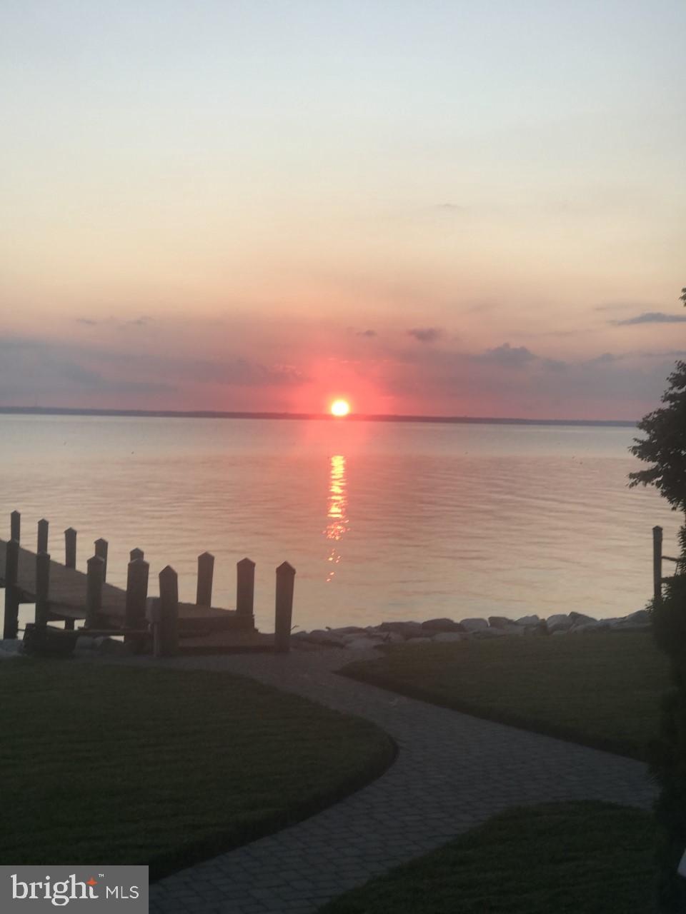 SWAN POINT - Residential