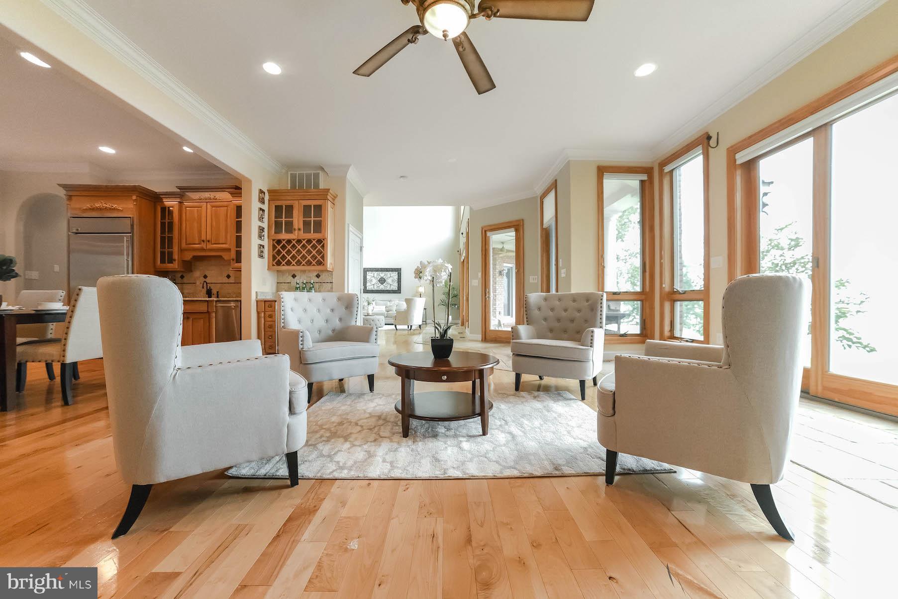 SWAN POINT - Residential