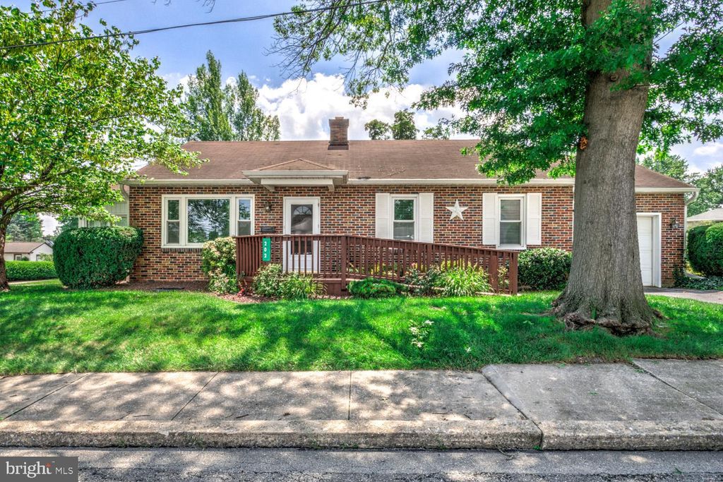 Photo of 202 N Grant Street, MANHEIM, PA 17545 (MLS # PALA2072938)