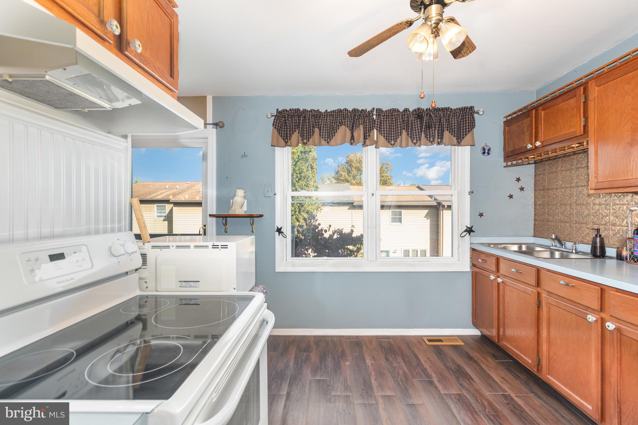 VALLEY GREEN - Residential