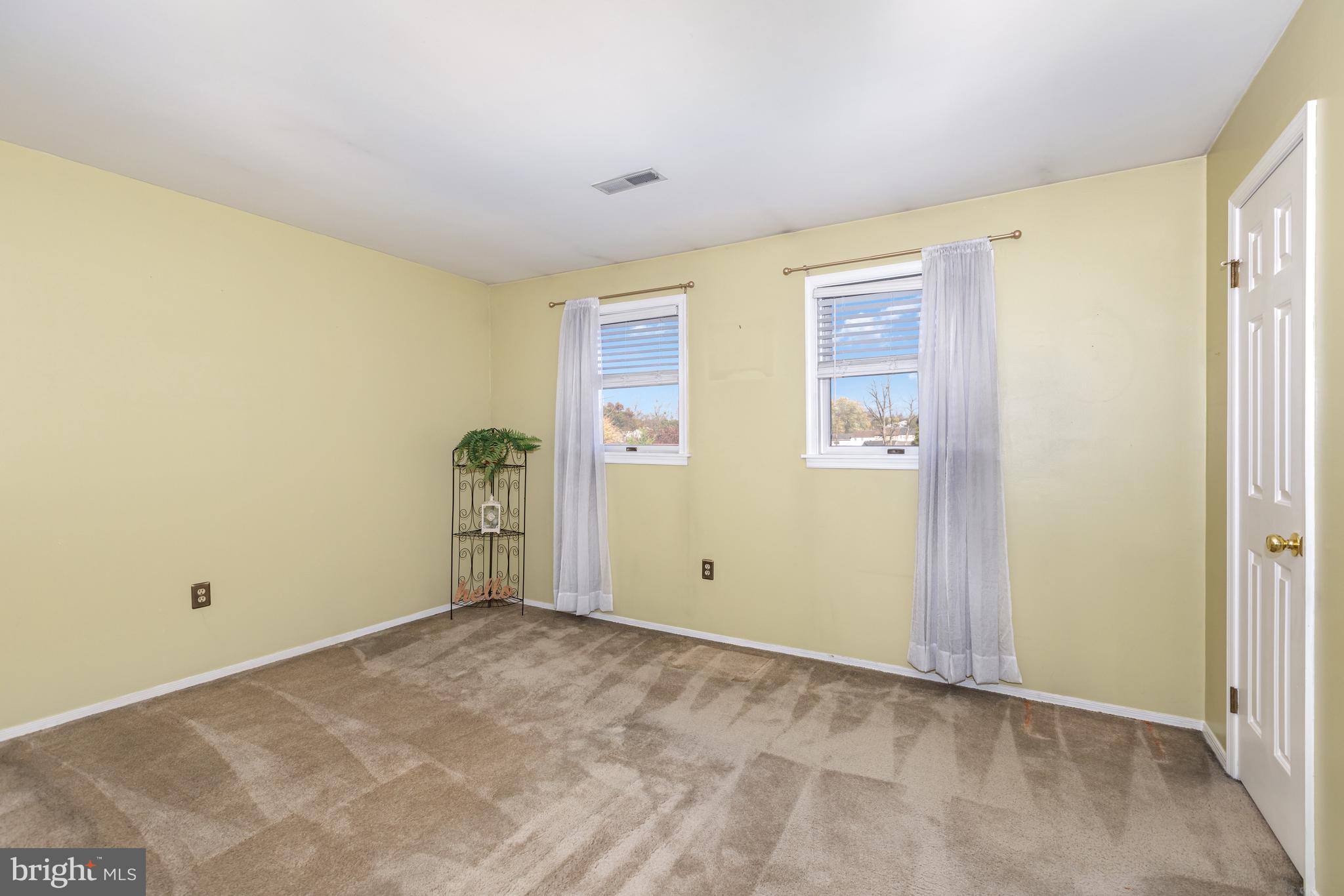 VALLEY GREEN - Residential