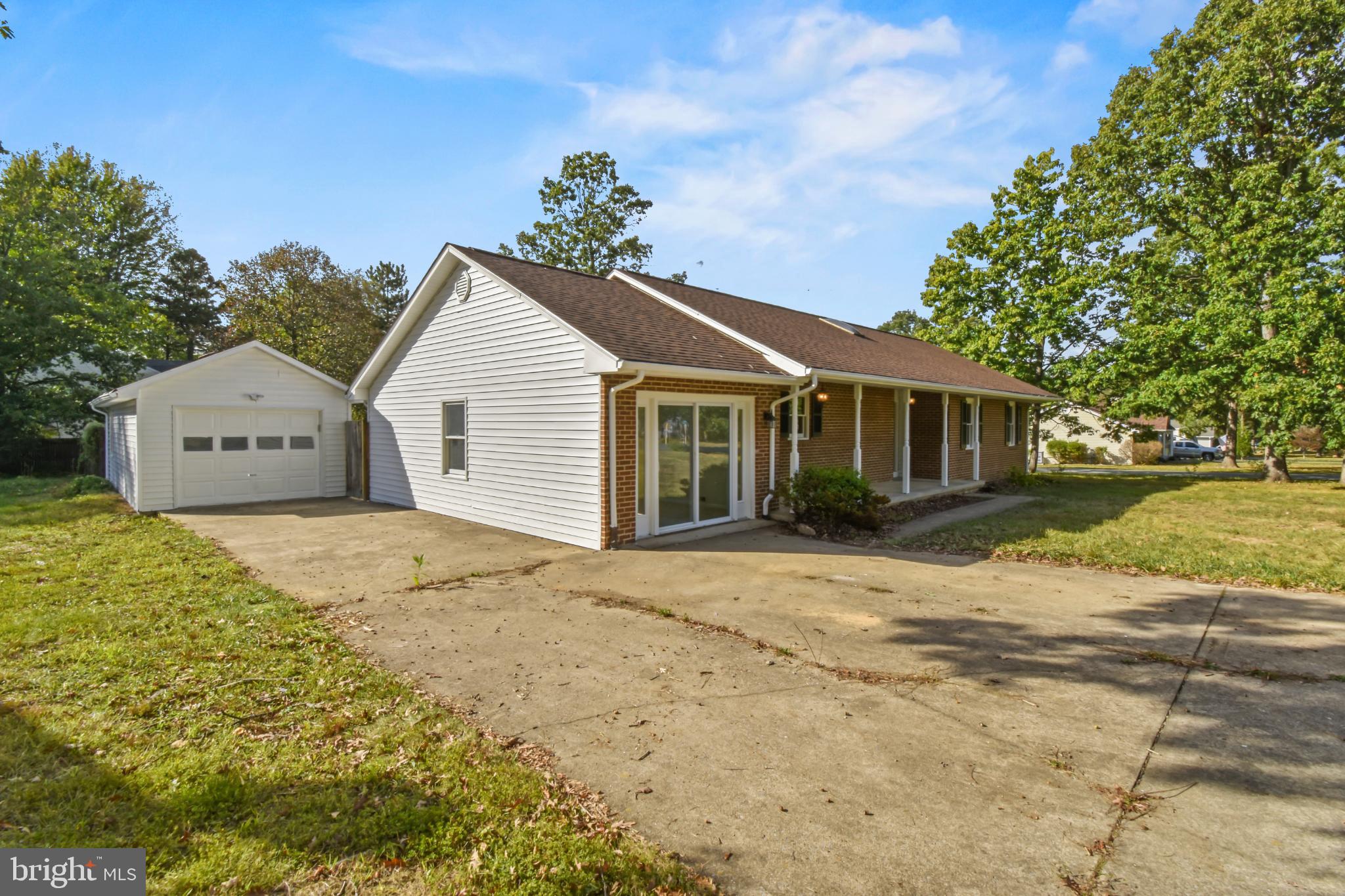 FOREST SPRINGS - Residential