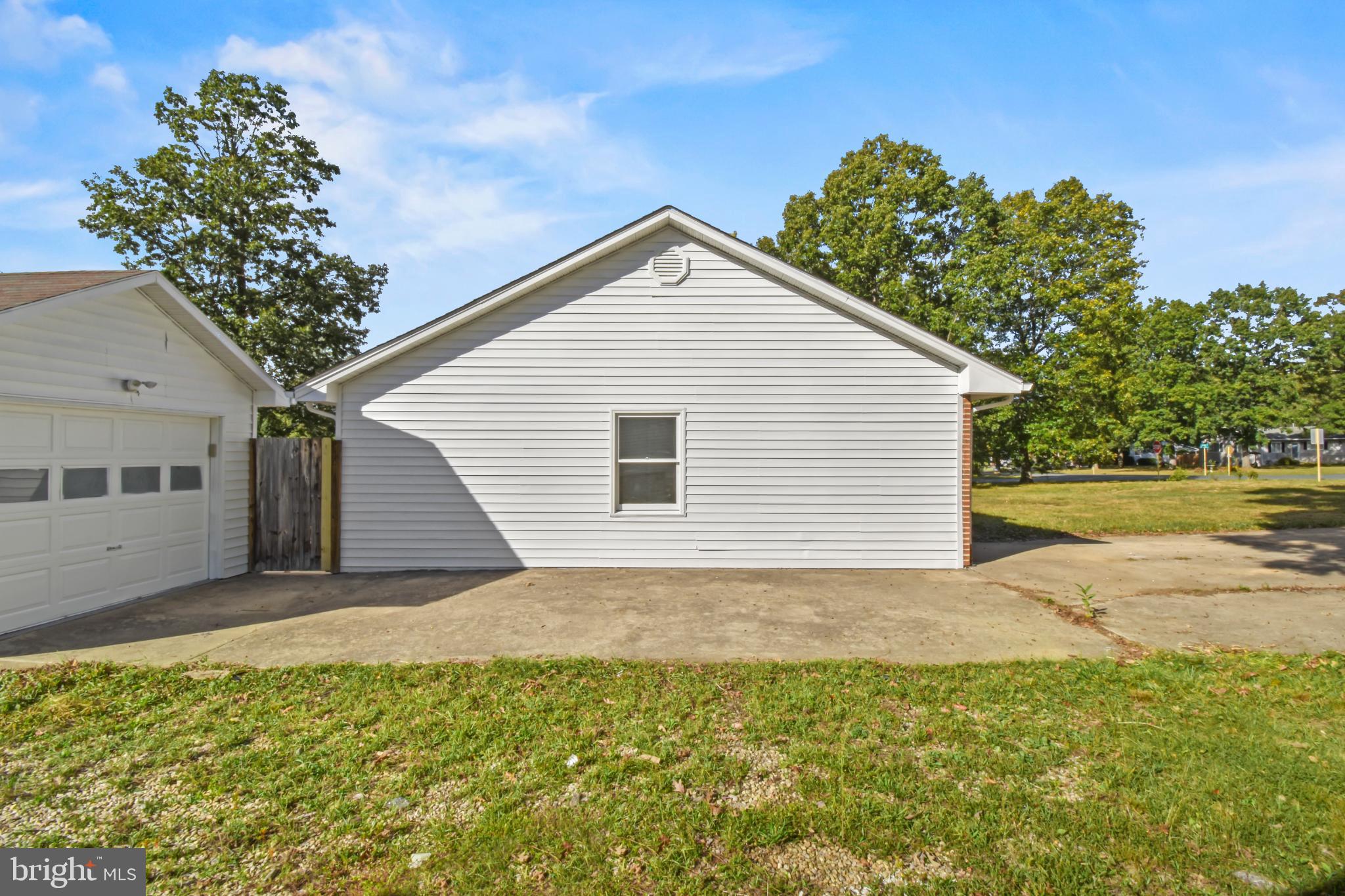 FOREST SPRINGS - Residential