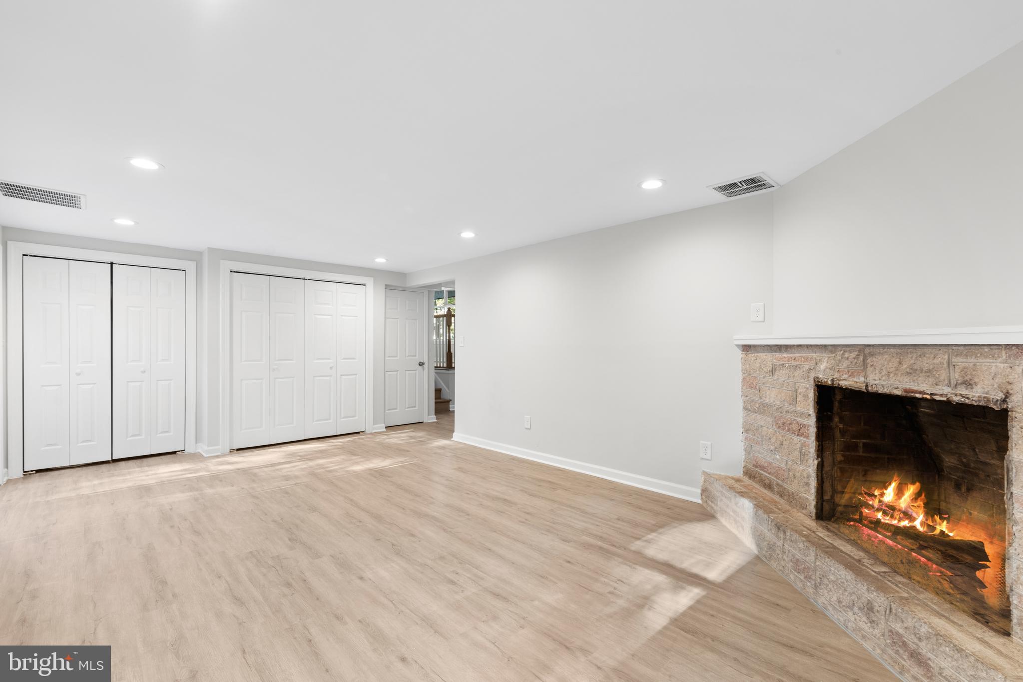 WINTER QUARTERS - Residential