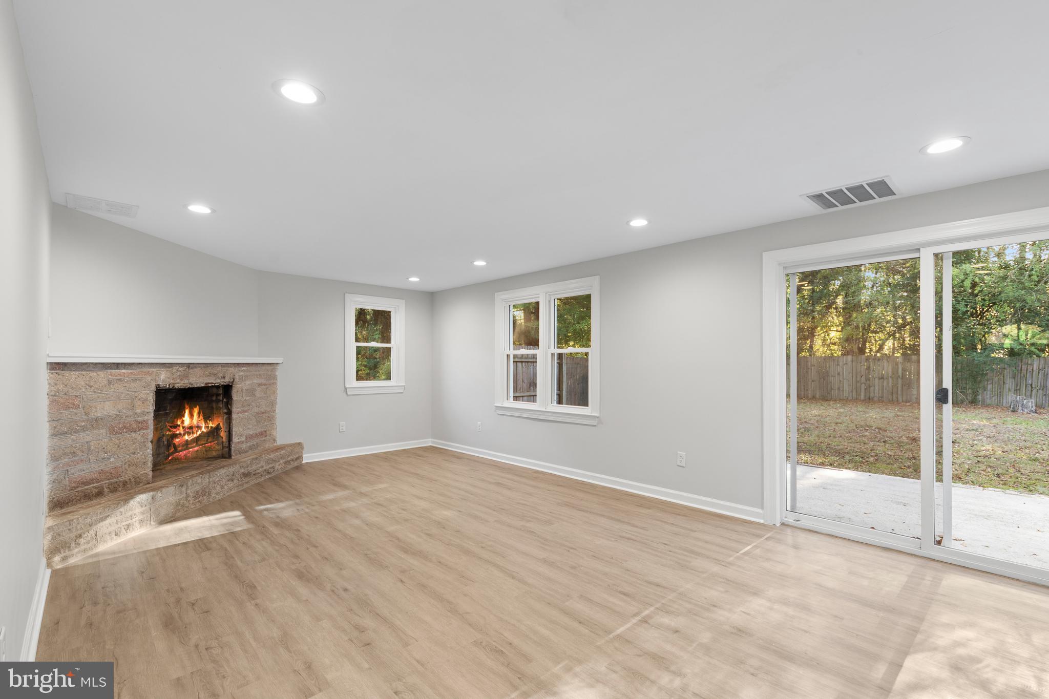 WINTER QUARTERS - Residential