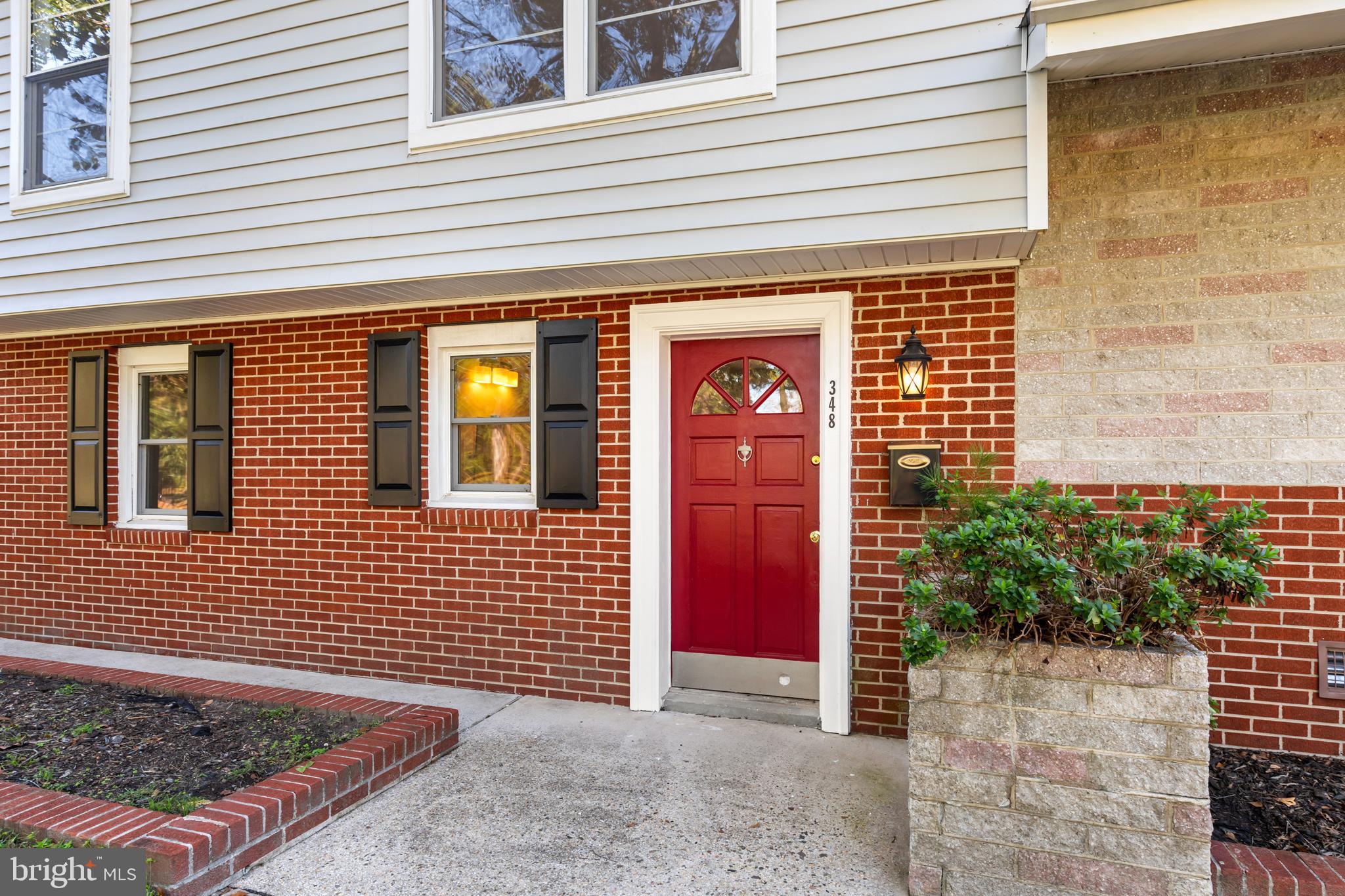 WINTER QUARTERS - Residential