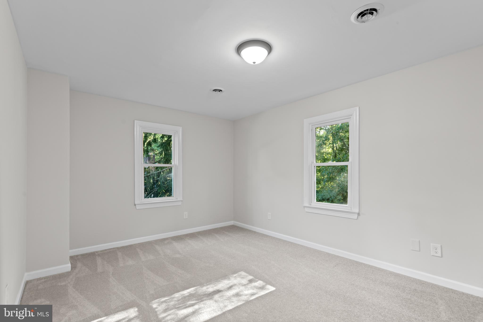 WINTER QUARTERS - Residential