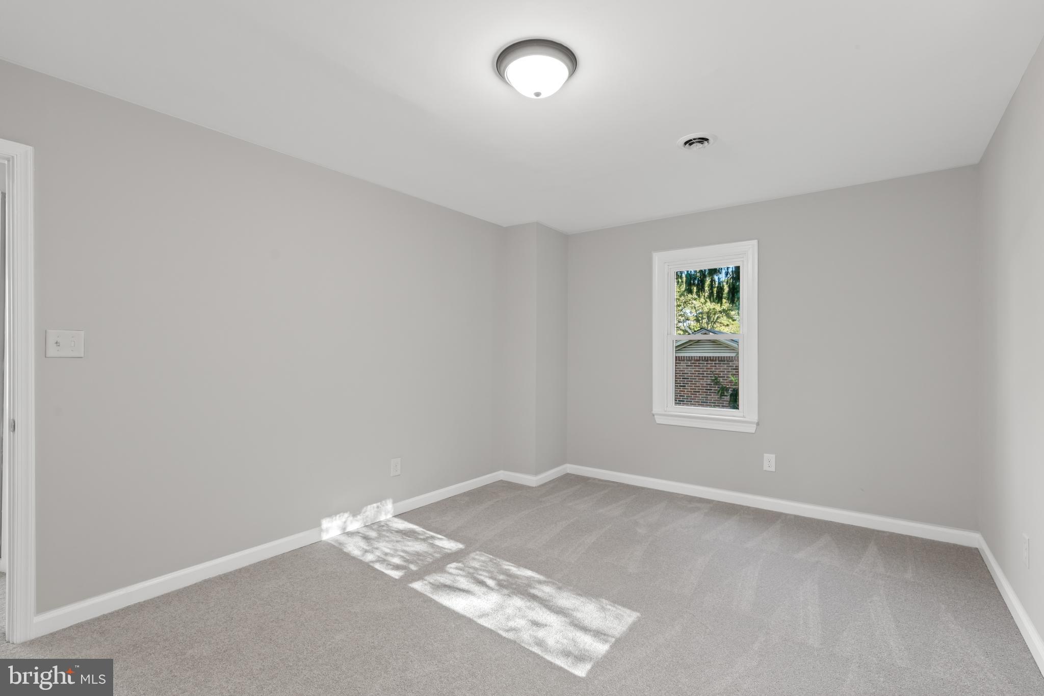 WINTER QUARTERS - Residential