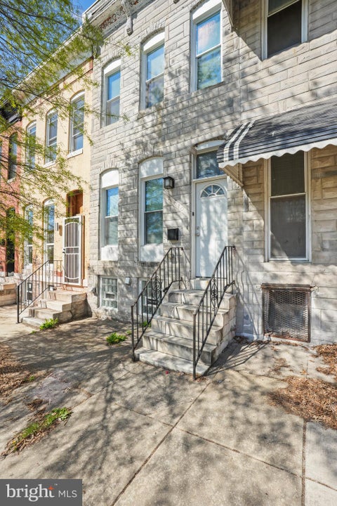 Townhouse For Sale - 1430 N Broadway<br/> BALTIMORE, MD 21213