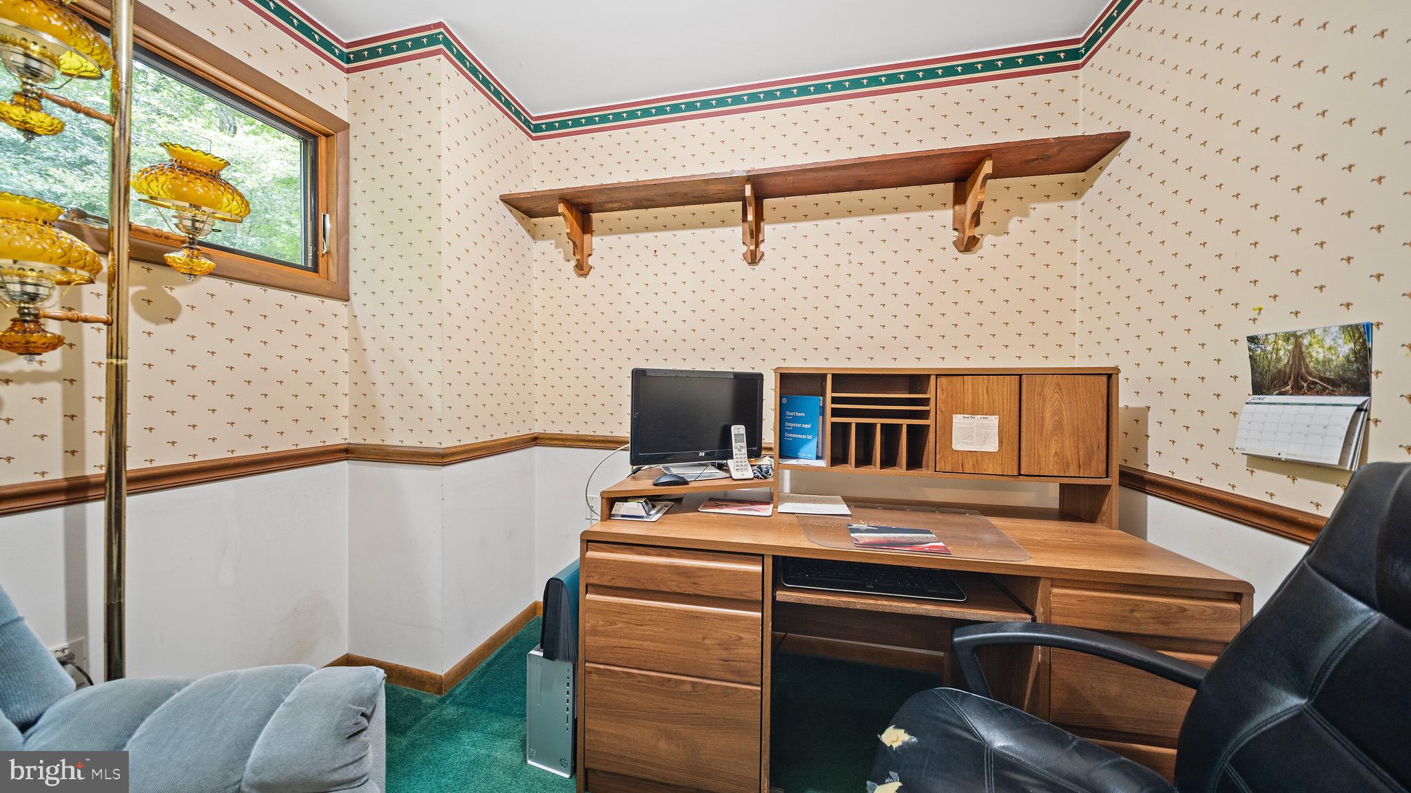 ROCKAWALKIN ESTATES - Residential