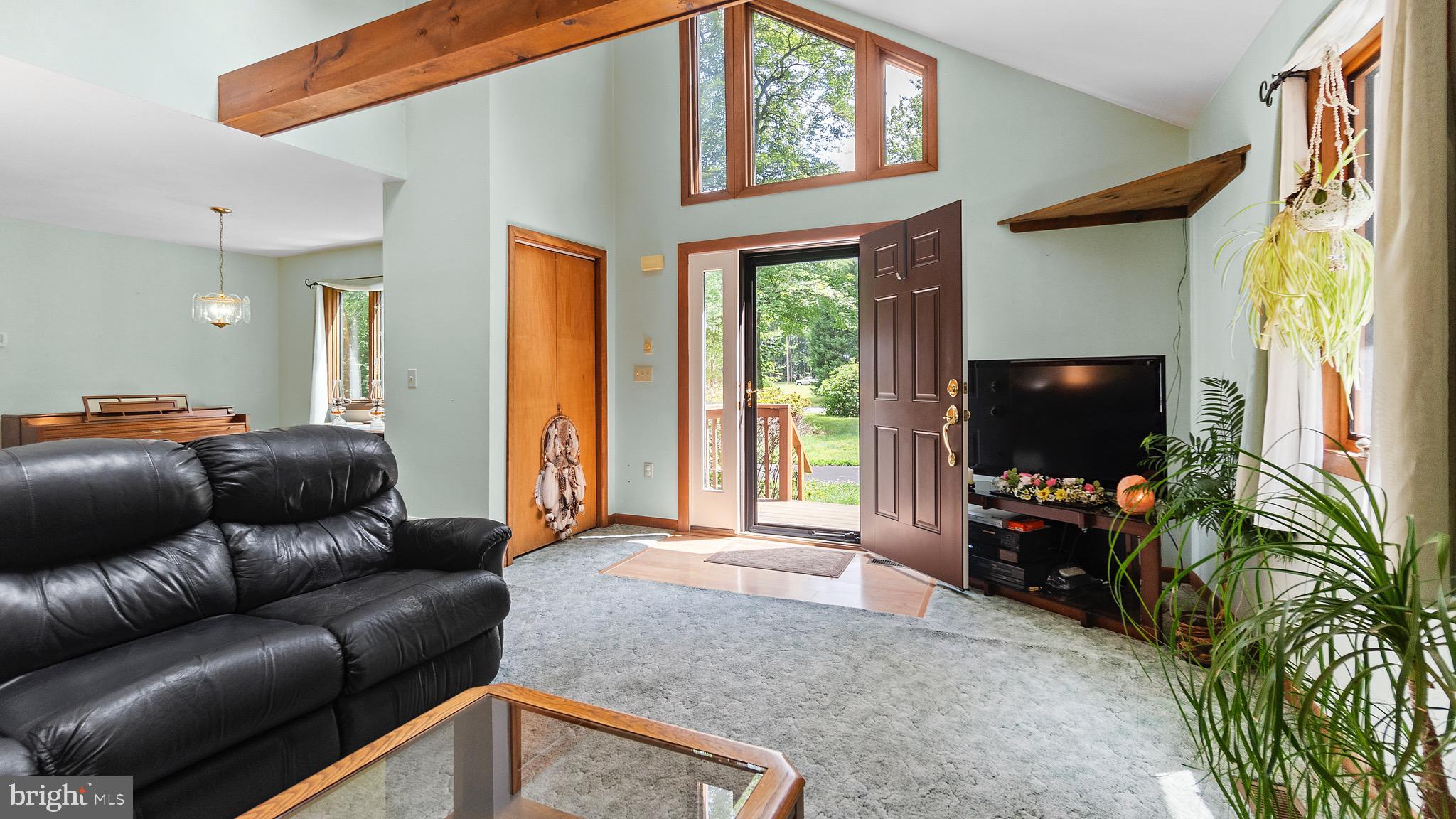 ROCKAWALKIN ESTATES - Residential