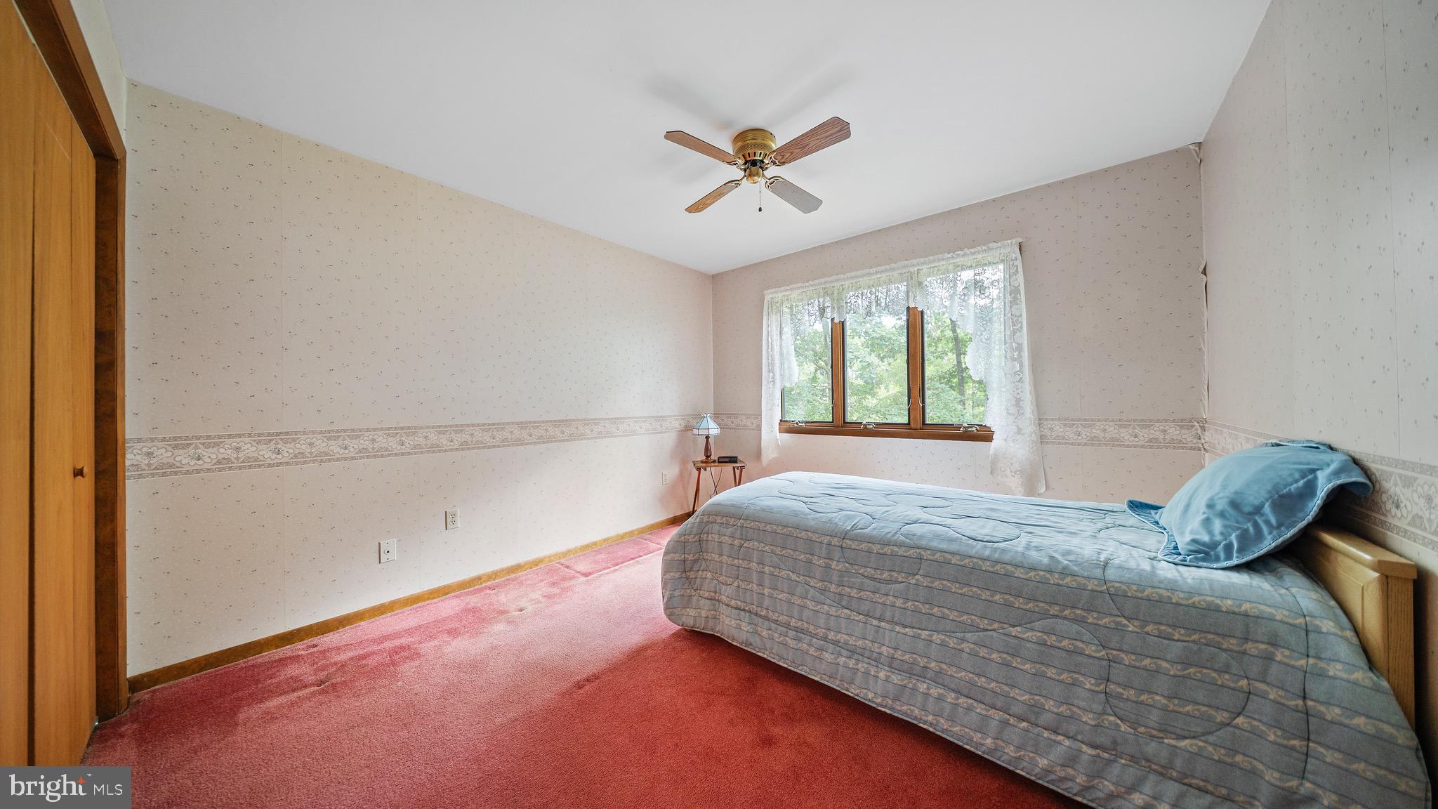 ROCKAWALKIN ESTATES - Residential