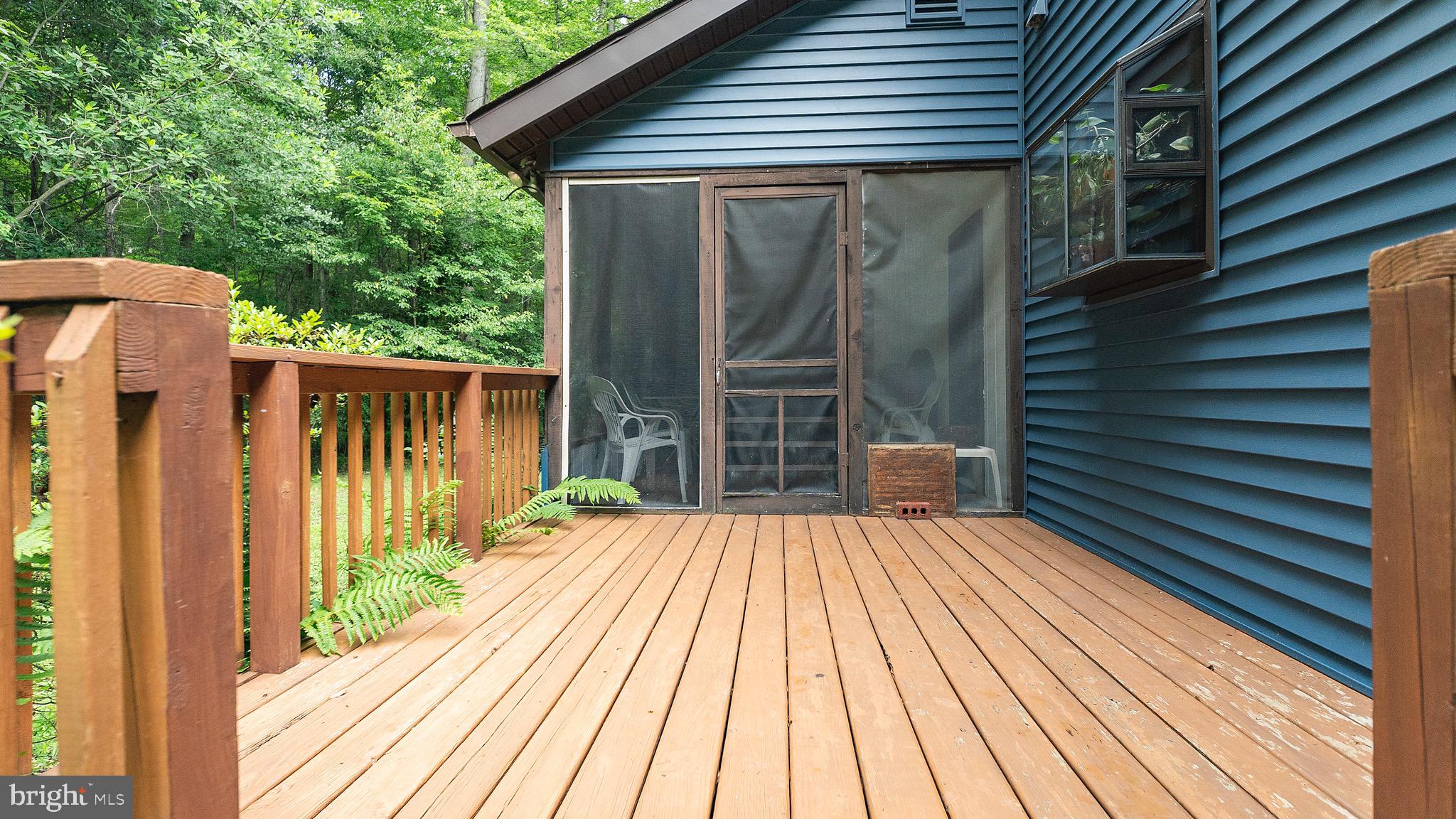 ROCKAWALKIN ESTATES - Residential