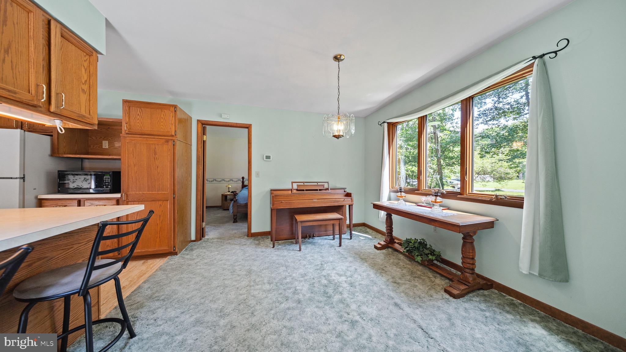 ROCKAWALKIN ESTATES - Residential