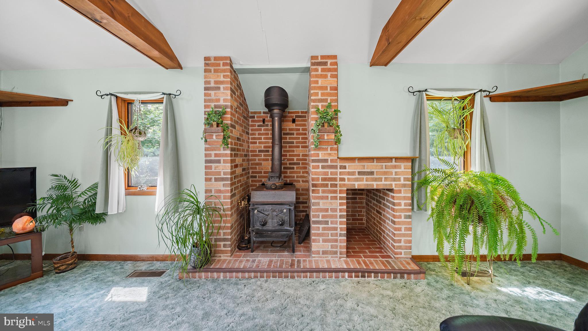 ROCKAWALKIN ESTATES - Residential