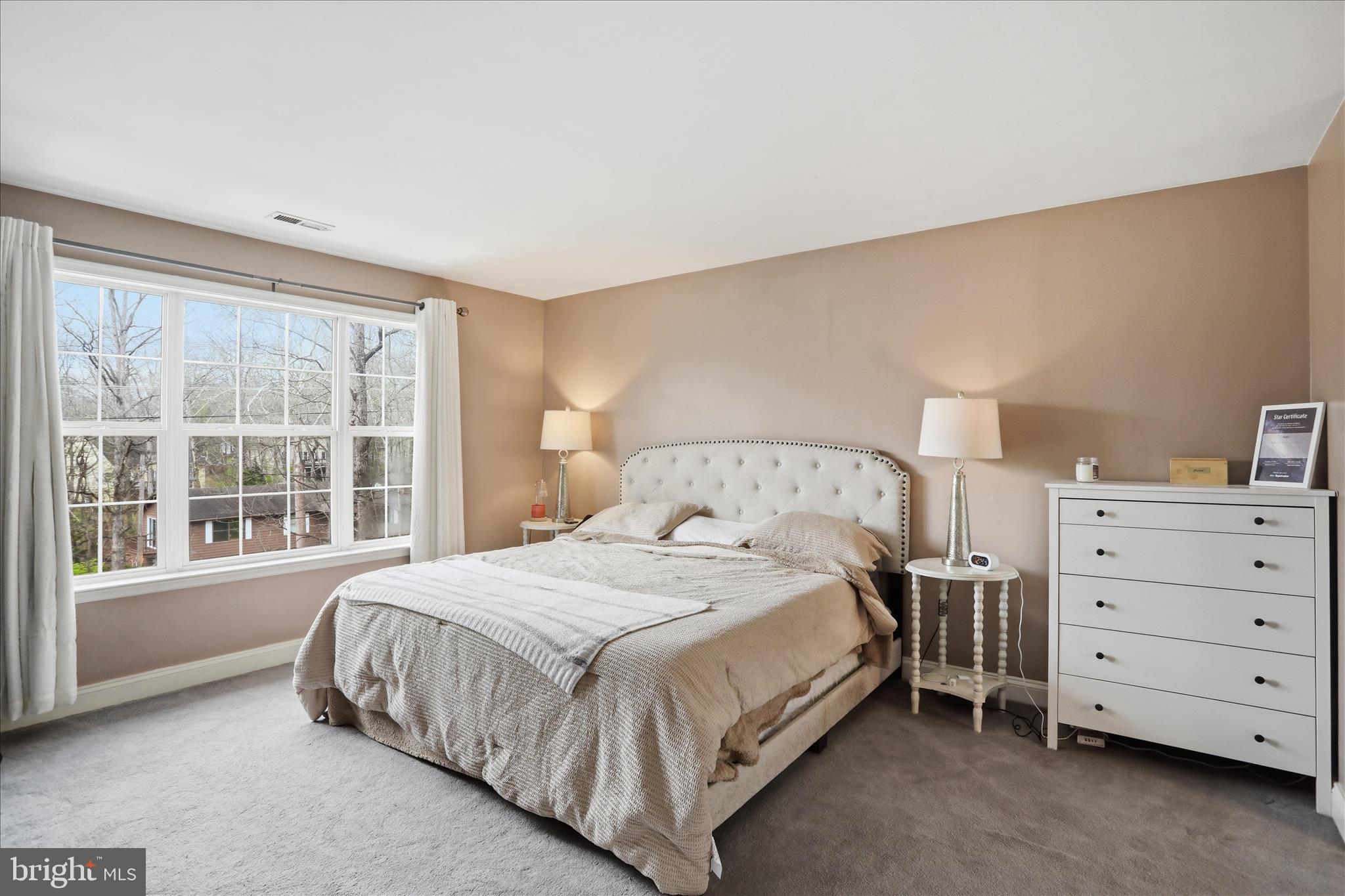 LAKE HOLIDAY ESTATES - Residential