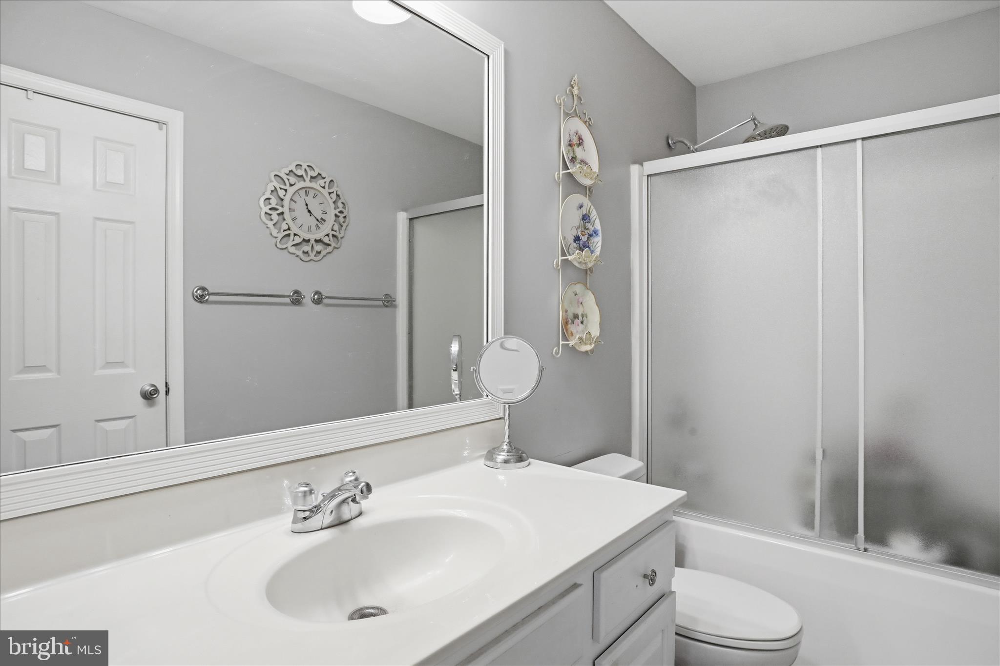 LAKE HOLIDAY ESTATES - Residential