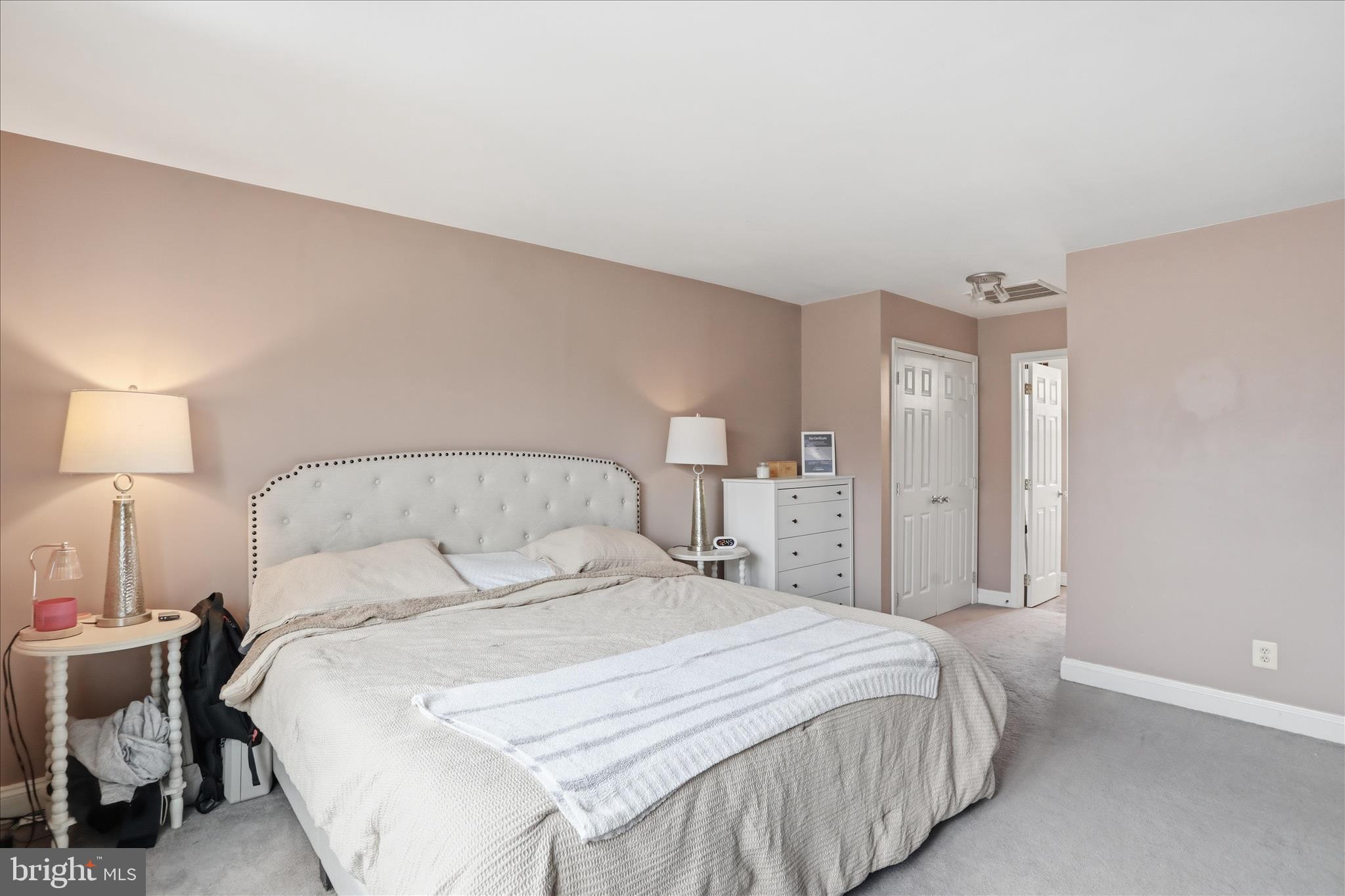 LAKE HOLIDAY ESTATES - Residential