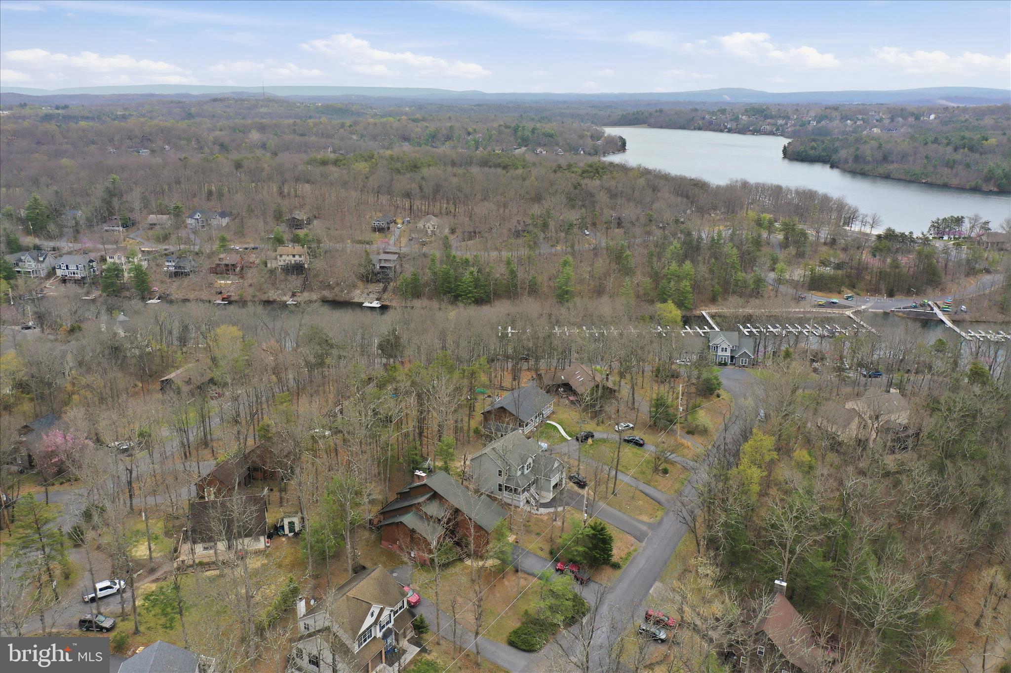 LAKE HOLIDAY ESTATES - Residential