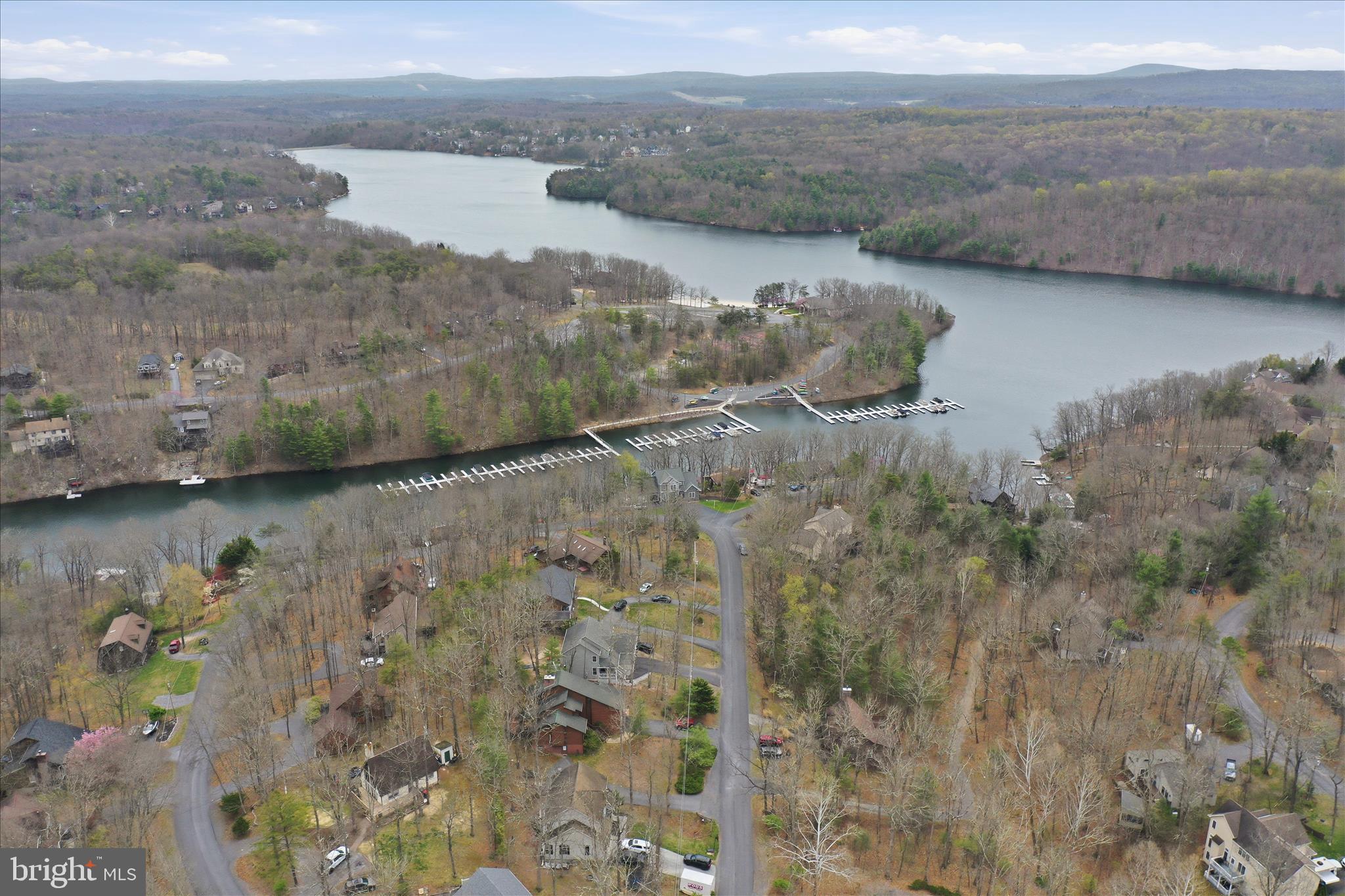 LAKE HOLIDAY ESTATES - Residential