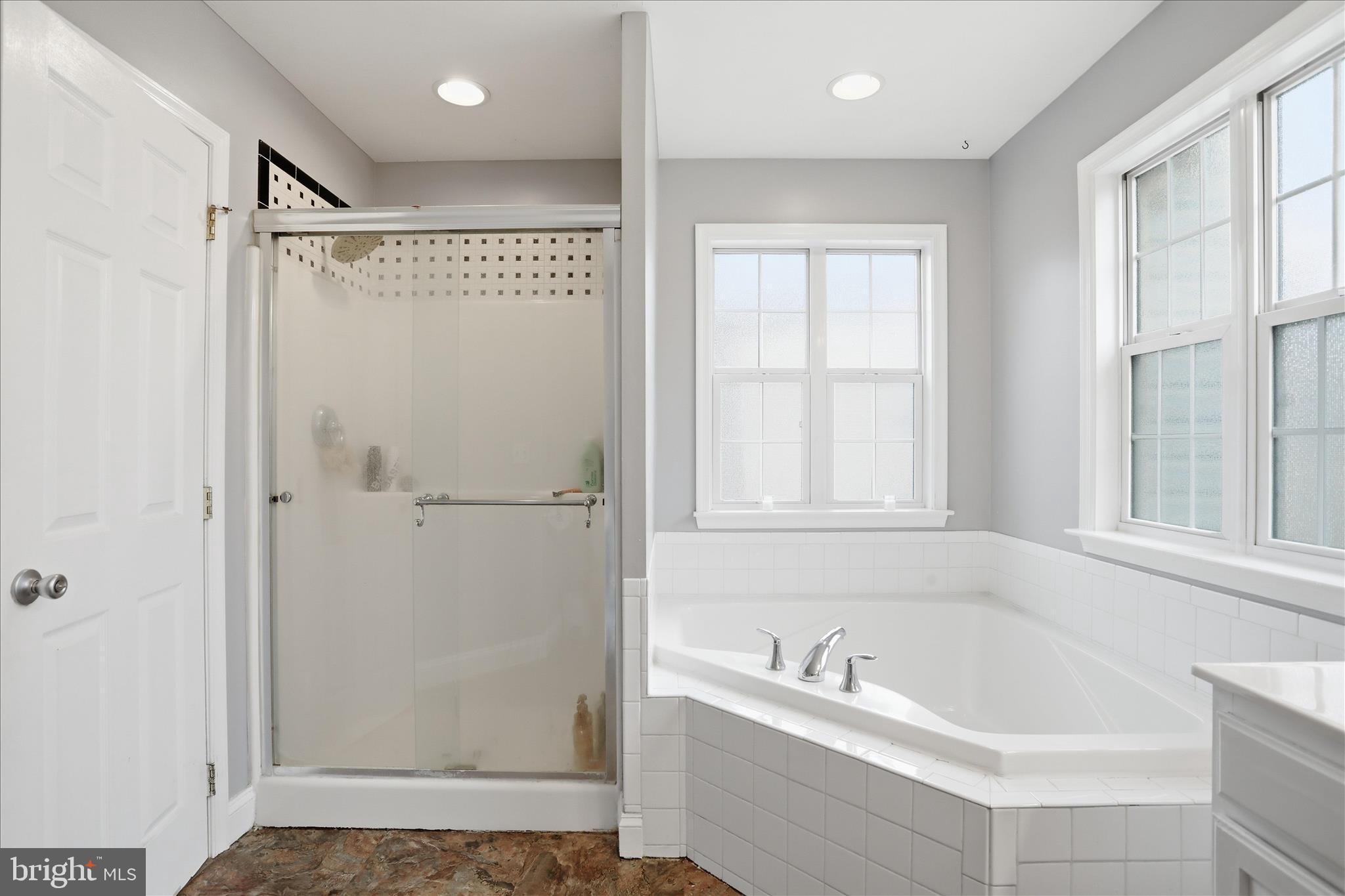 LAKE HOLIDAY ESTATES - Residential