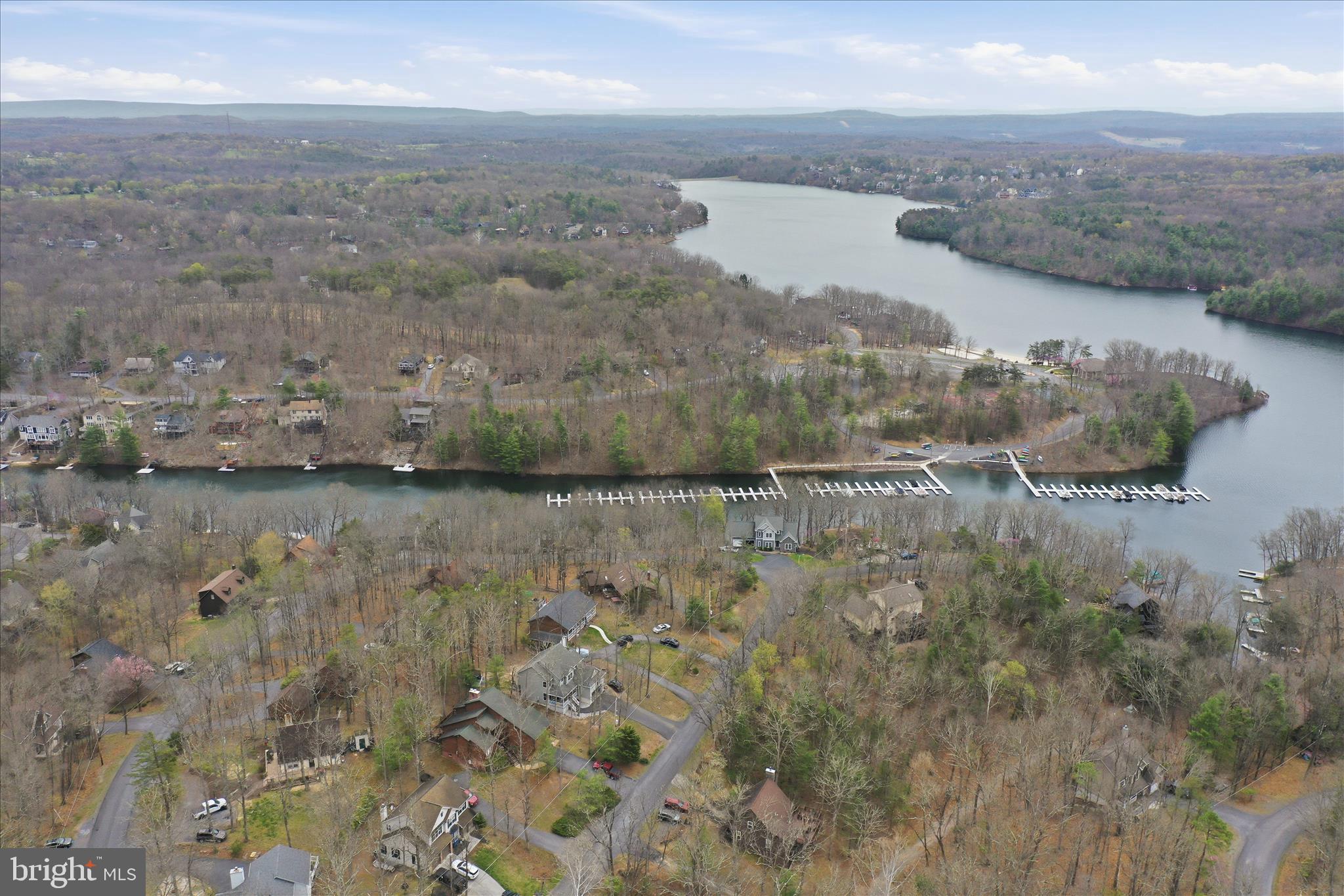 LAKE HOLIDAY ESTATES - Residential