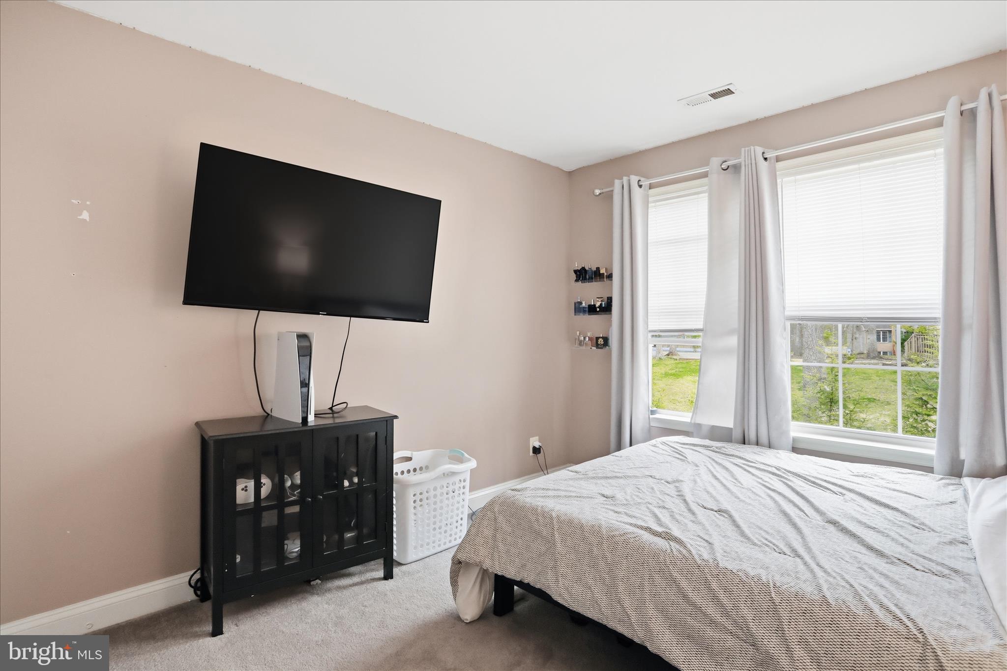 LAKE HOLIDAY ESTATES - Residential