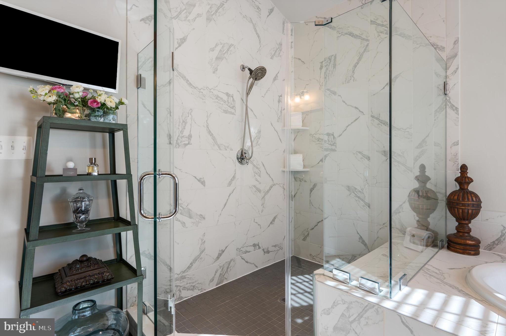 DOMINION VALLEY COUNTRY CLUB - Residential