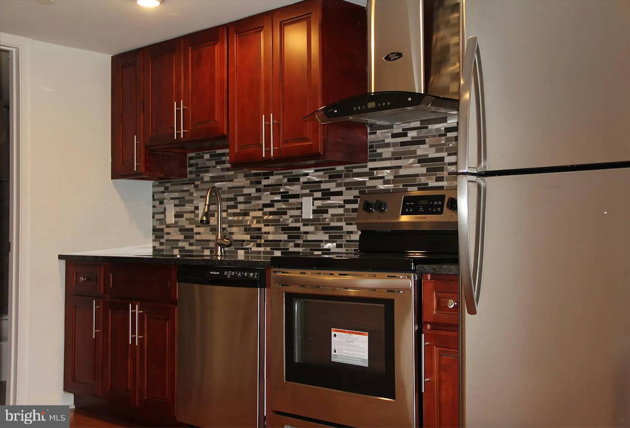 329 N 40TH STREET