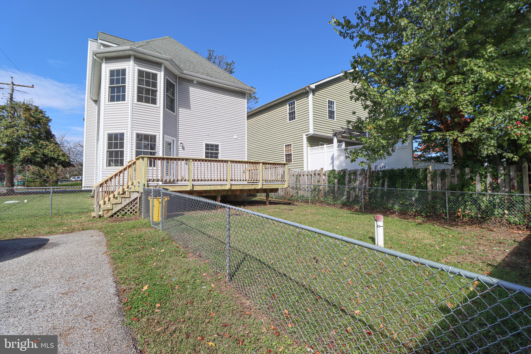 SELBY ON THE BAY - Residential