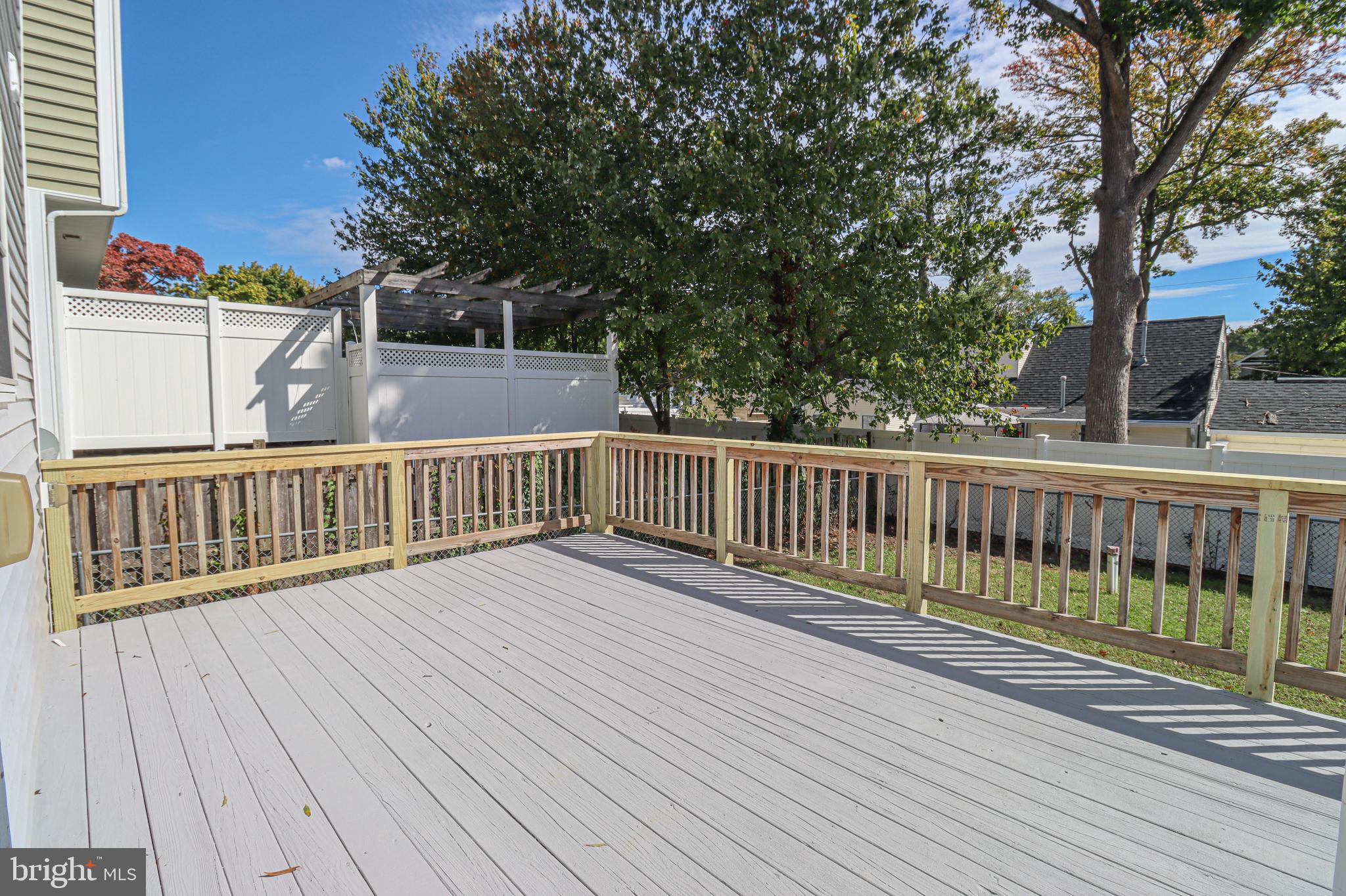 SELBY ON THE BAY - Residential