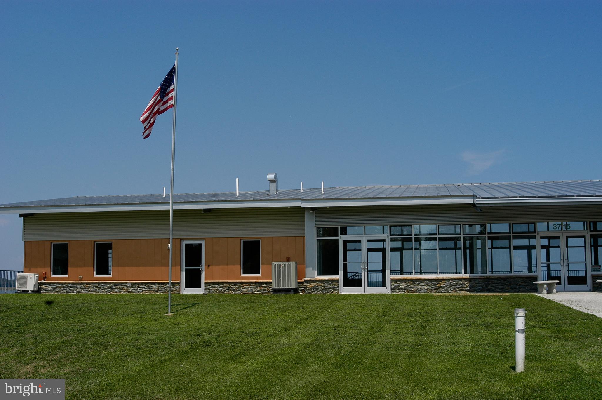 SELBY ON THE BAY - Residential