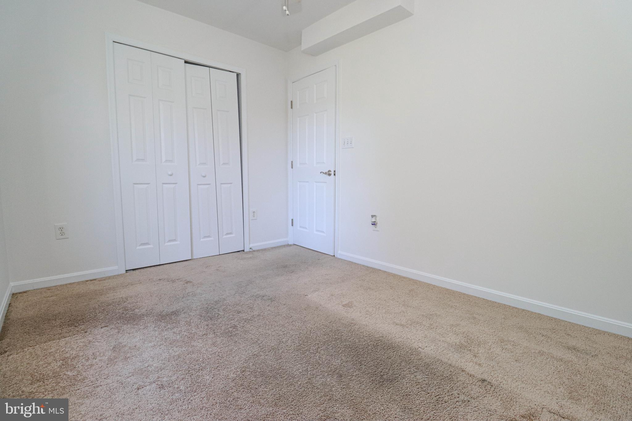 SELBY ON THE BAY - Residential