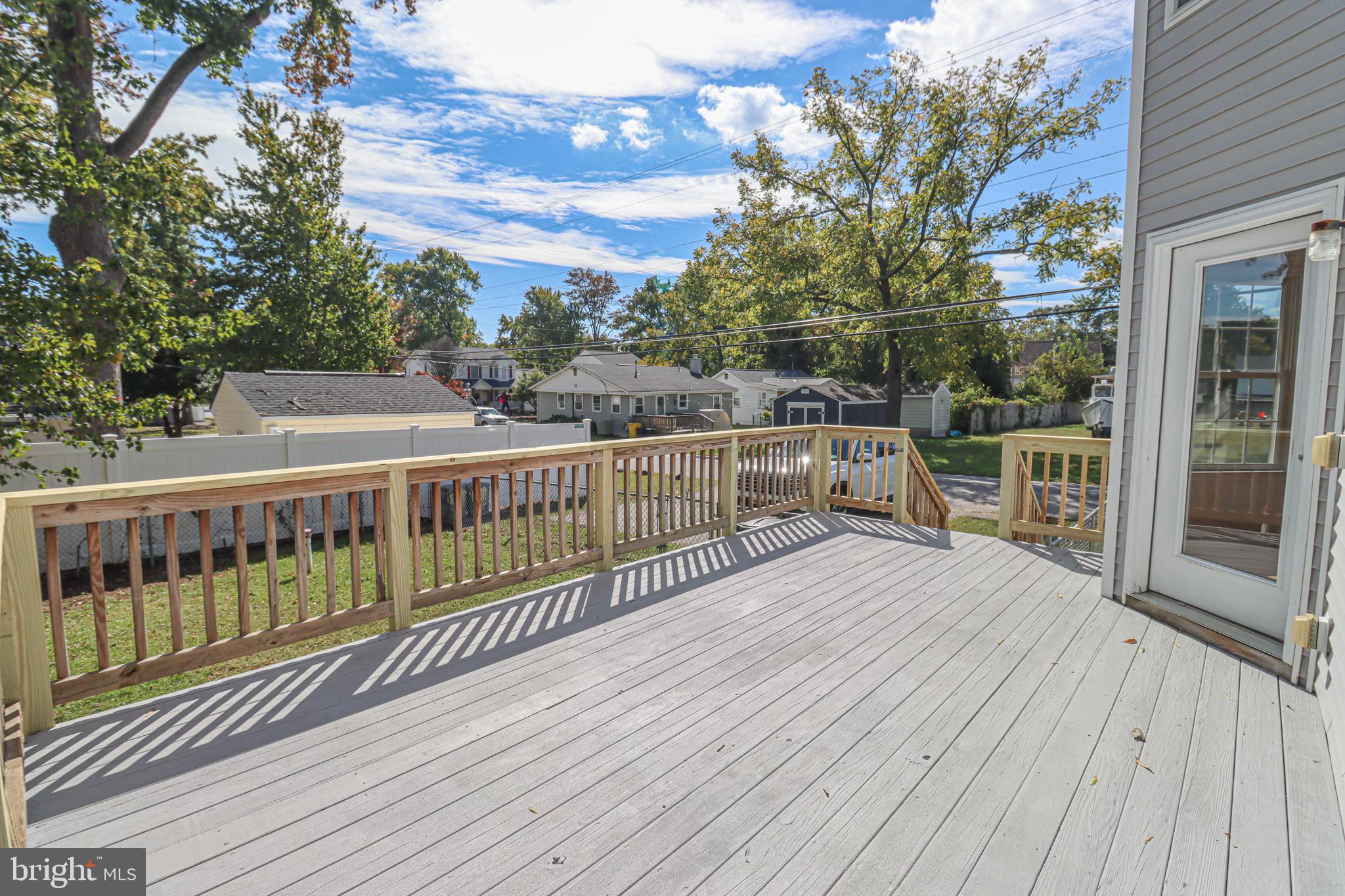 SELBY ON THE BAY - Residential