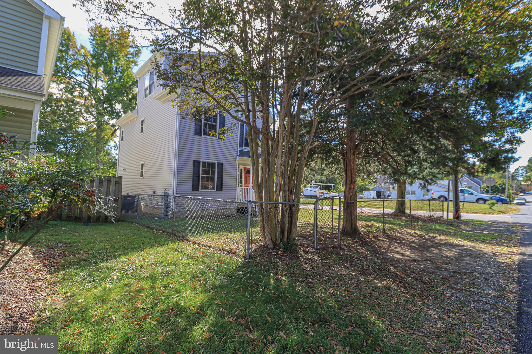 SELBY ON THE BAY - Residential