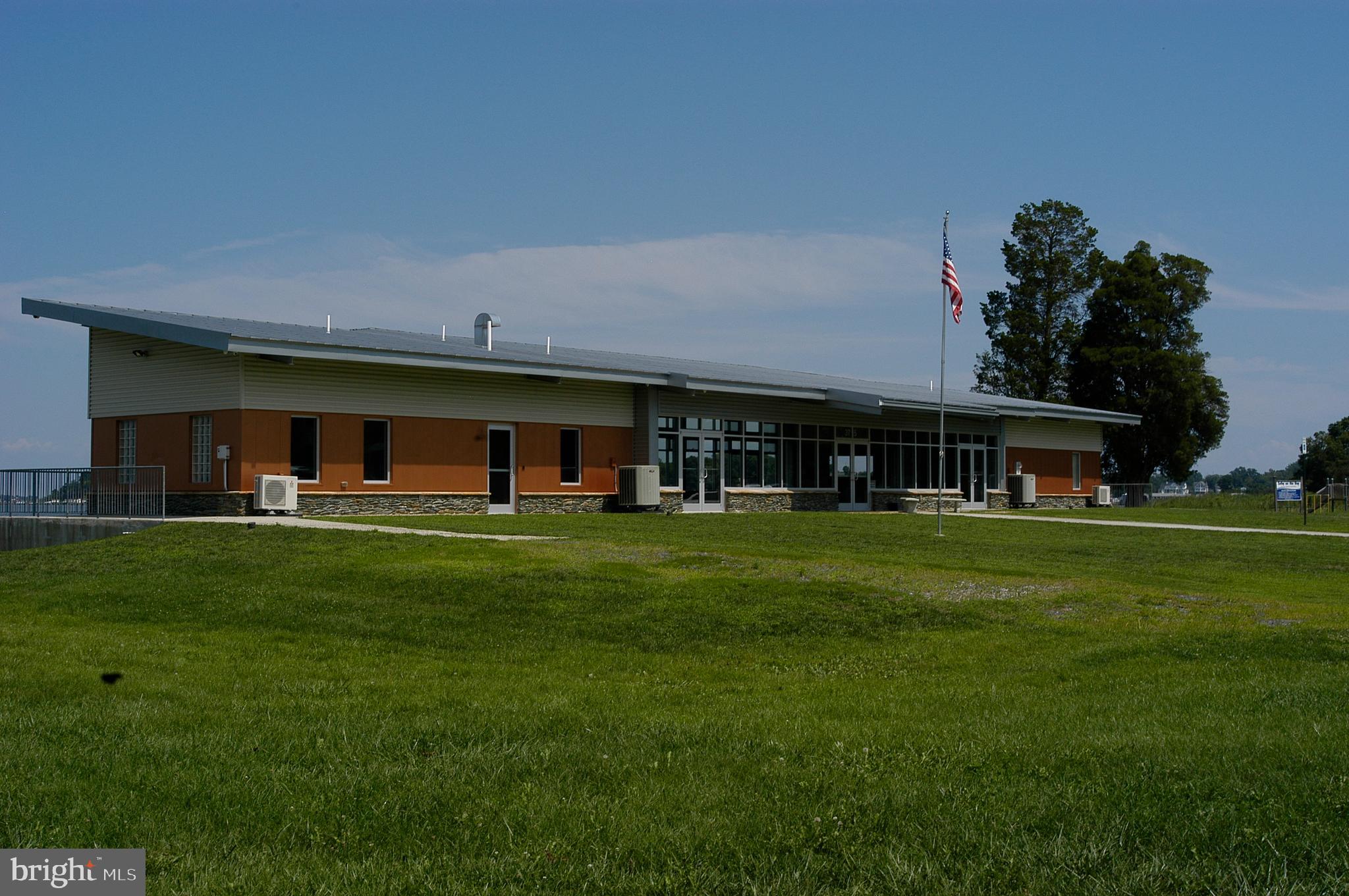 SELBY ON THE BAY - Residential