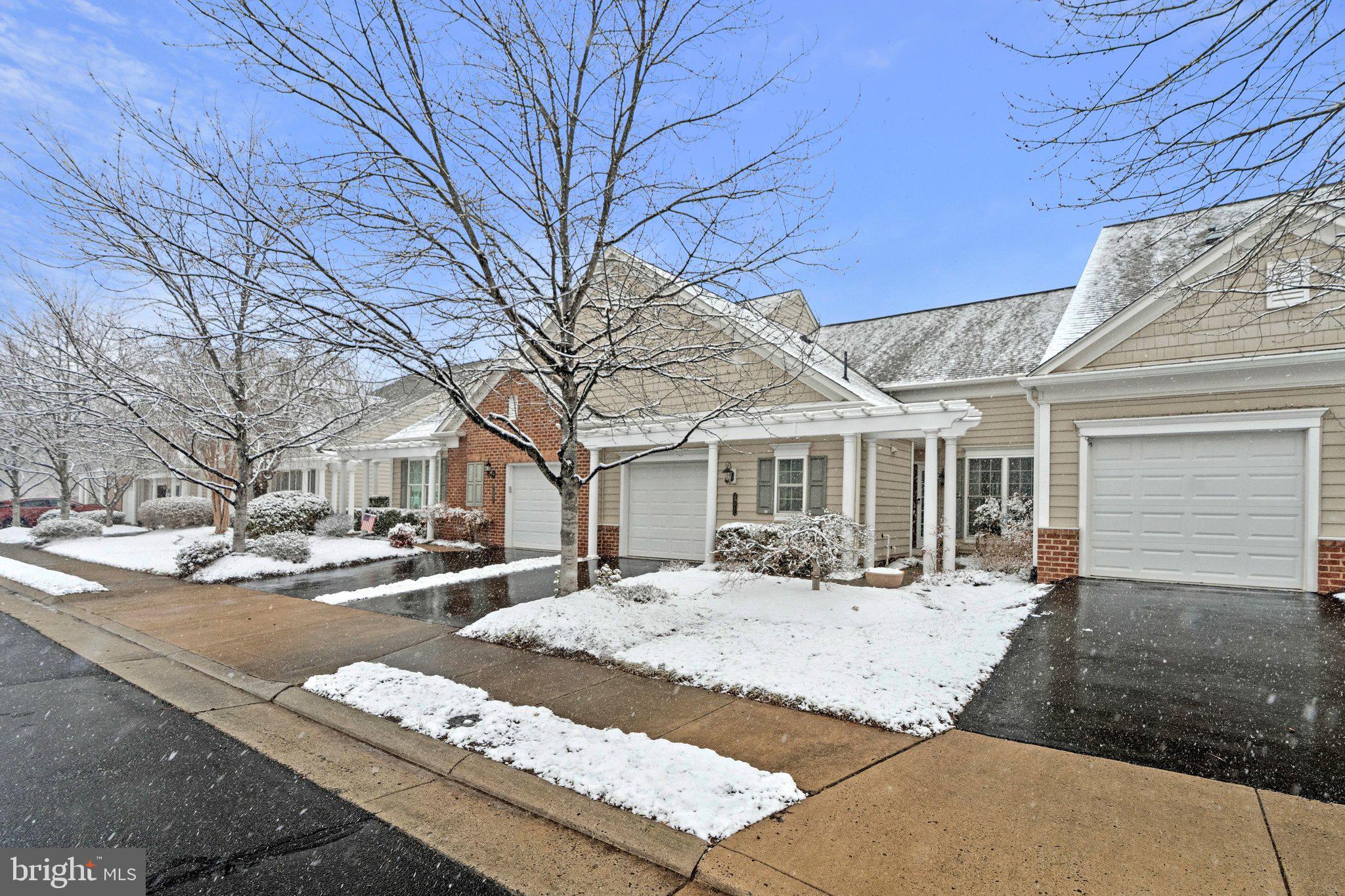 44442 OAKMONT MANOR SQUARE